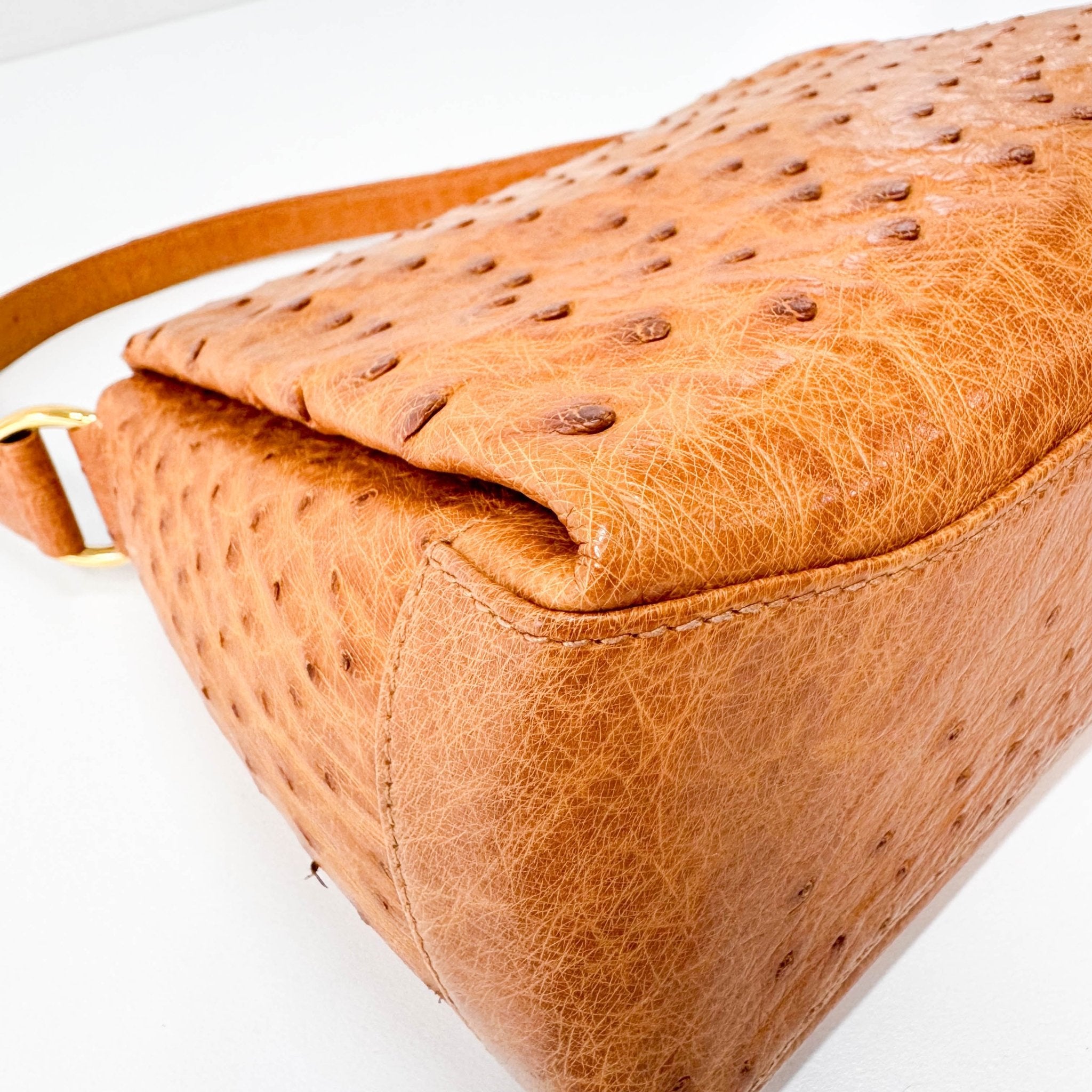 GUCCI Brown Leather Old Turn Lock Black / 30 Handbag, in , Sold by HIVE PRELOVED - Handle Bags, ,