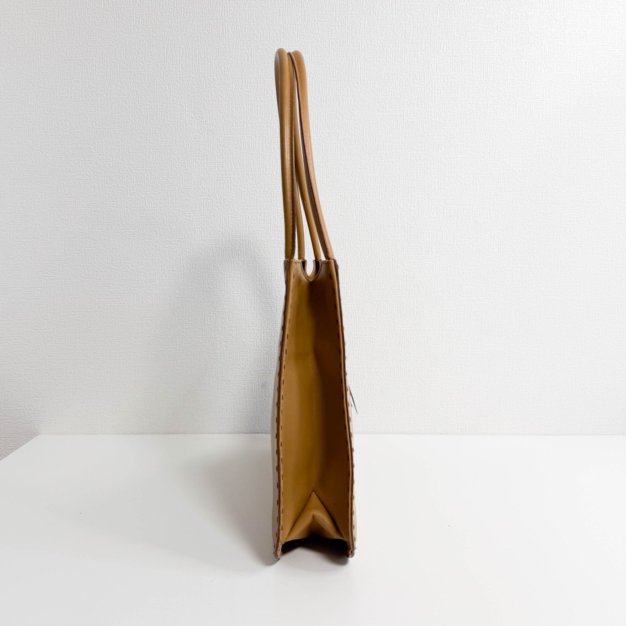 GUCCI Brown Leather Shoulder Bag, in , Sold by HIVE PRELOVED - Shoulder Bags, ,