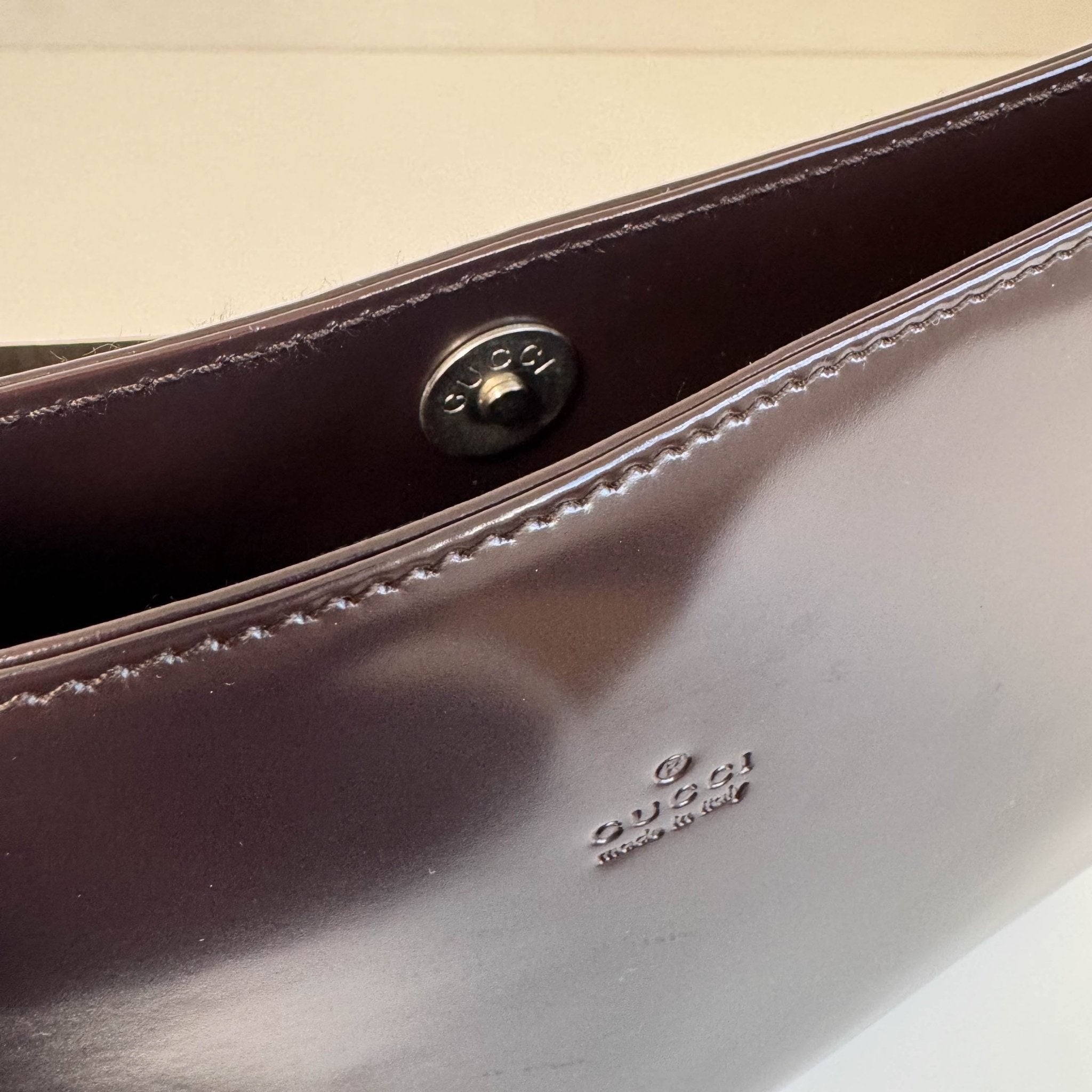 GUCCI Brown Patent Leather Shoulder Bag, in , Sold by HIVE PRELOVED - Shoulder Bags, ,