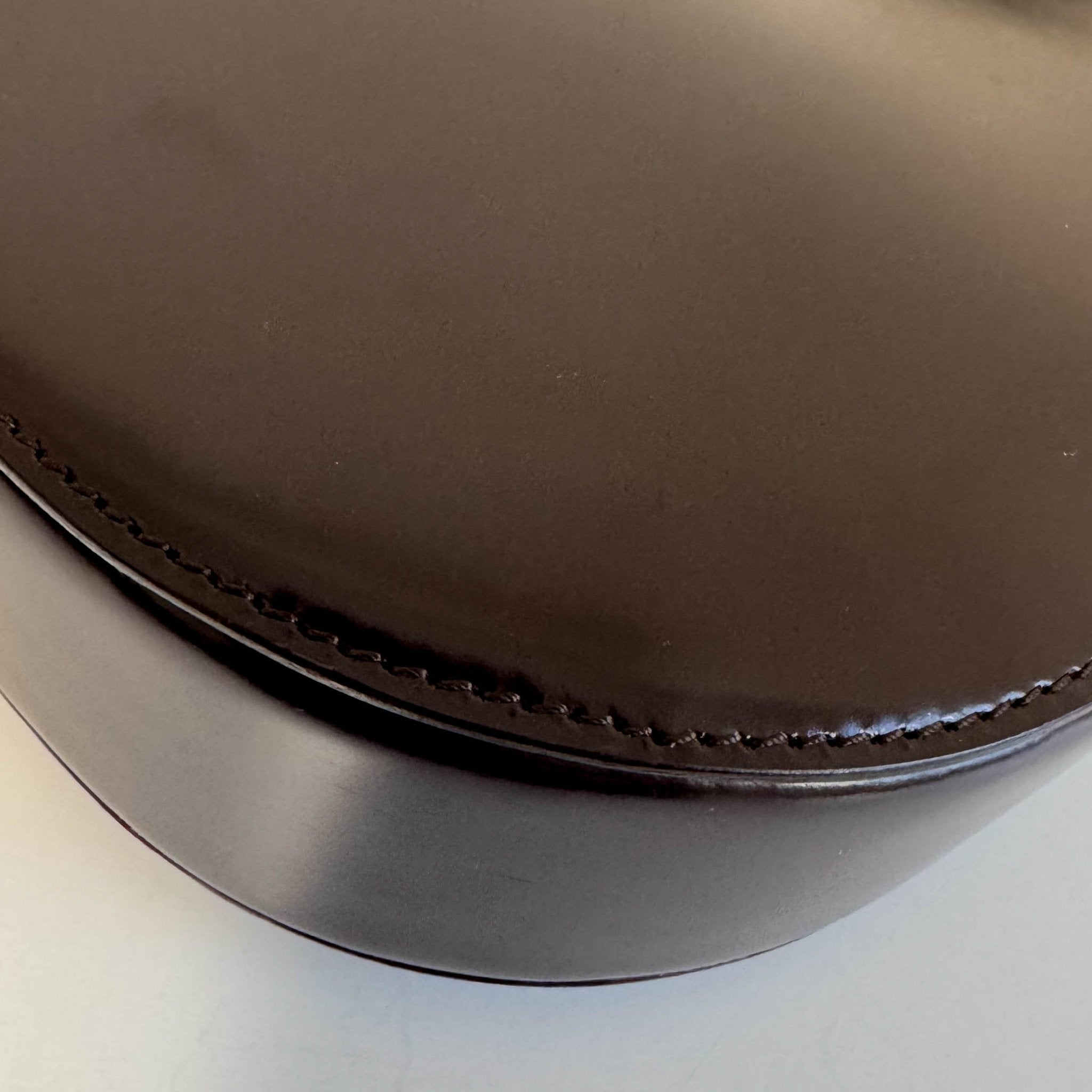 GUCCI Brown Patent Leather Shoulder Bag, in , Sold by HIVE PRELOVED - Shoulder Bags, ,