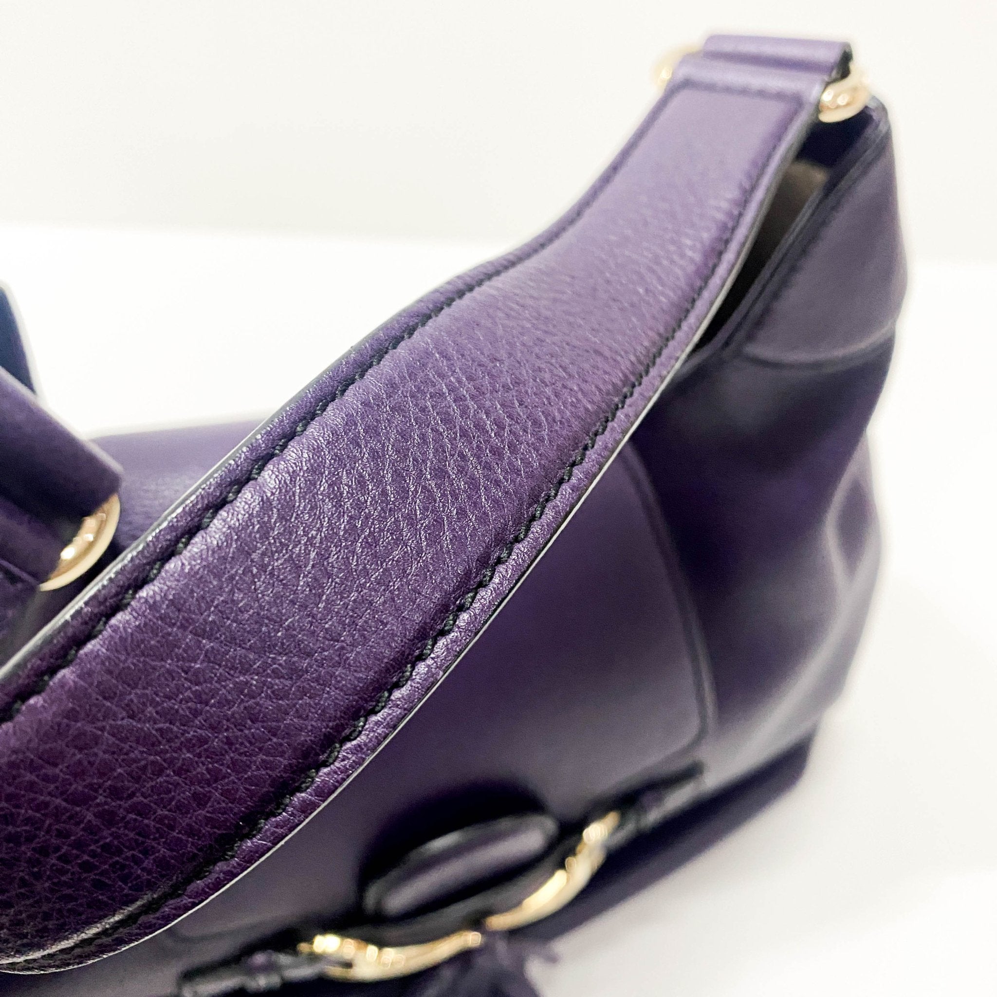 GUCCI Emily Purple Leather Chain Strap Shoulder Bag, in , Sold by HIVE PRELOVED - Handle Bags, Shoulder Bags,