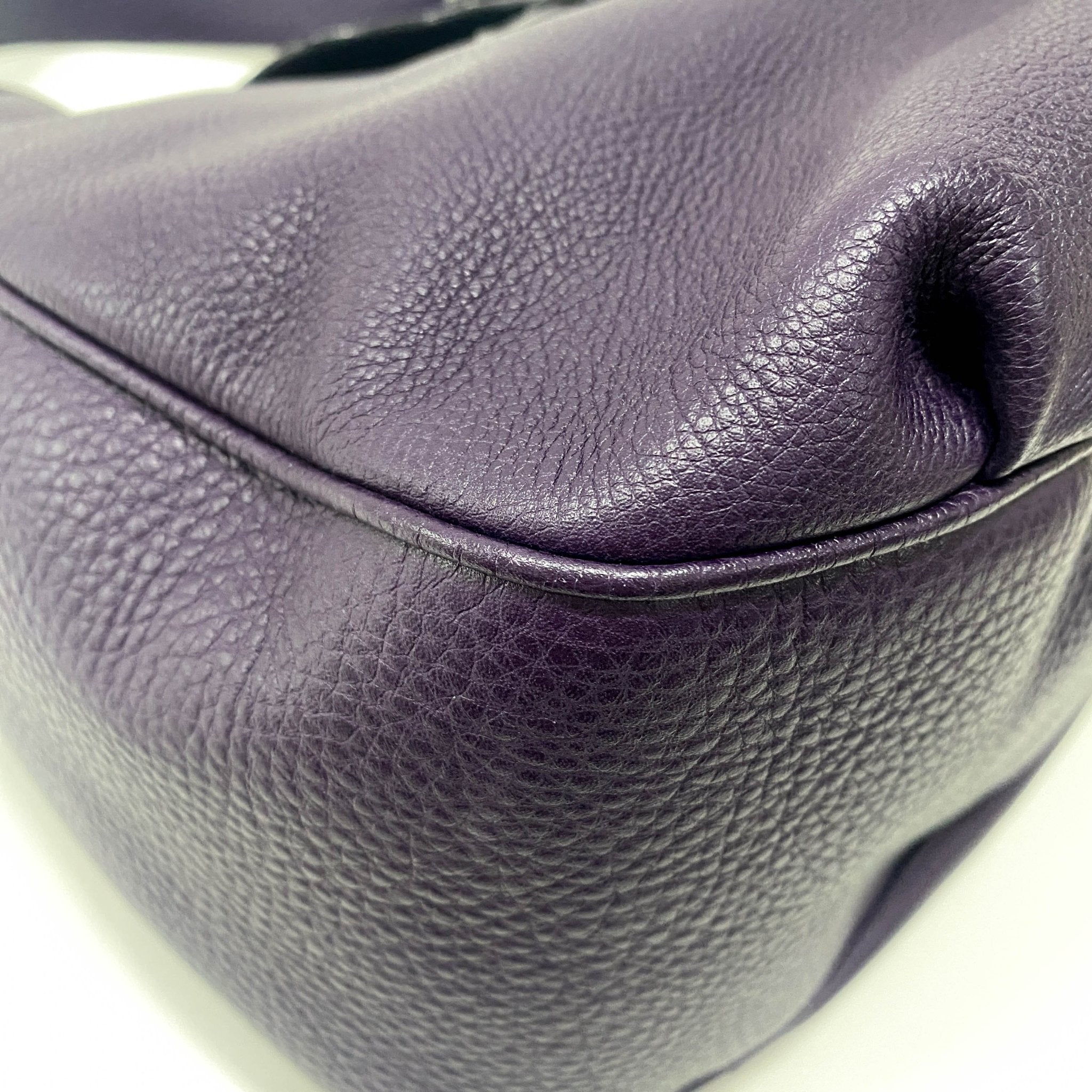 GUCCI Emily Purple Leather Chain Strap Shoulder Bag, in , Sold by HIVE PRELOVED - Handle Bags, Shoulder Bags,