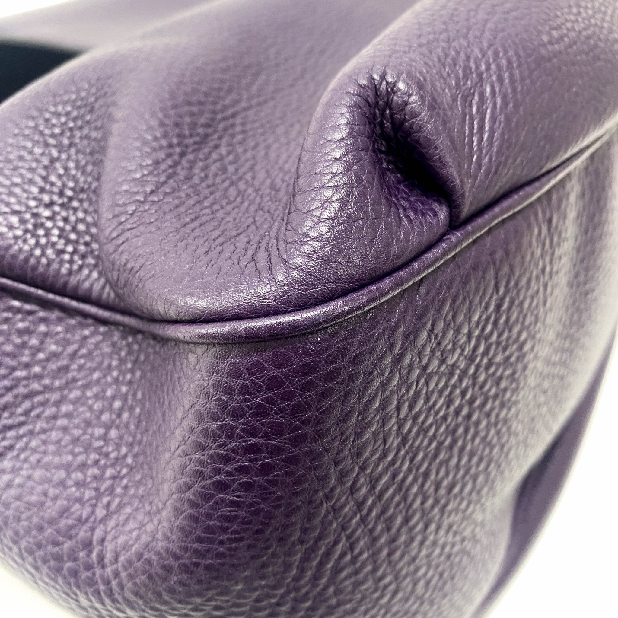 GUCCI Emily Purple Leather Chain Strap Shoulder Bag, in , Sold by HIVE PRELOVED - Handle Bags, Shoulder Bags,