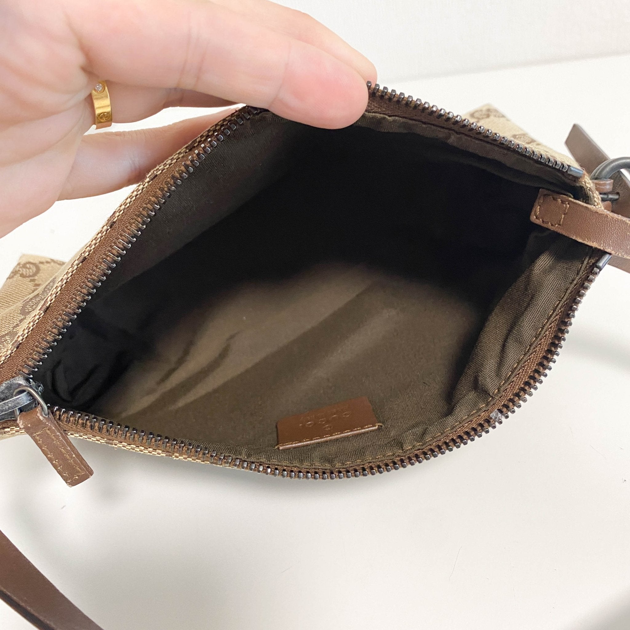 GUCCI GG Canvas Pochette Accesories Shoulder Bag, in , Sold by HIVE PRELOVED - Shoulder Bags, ,