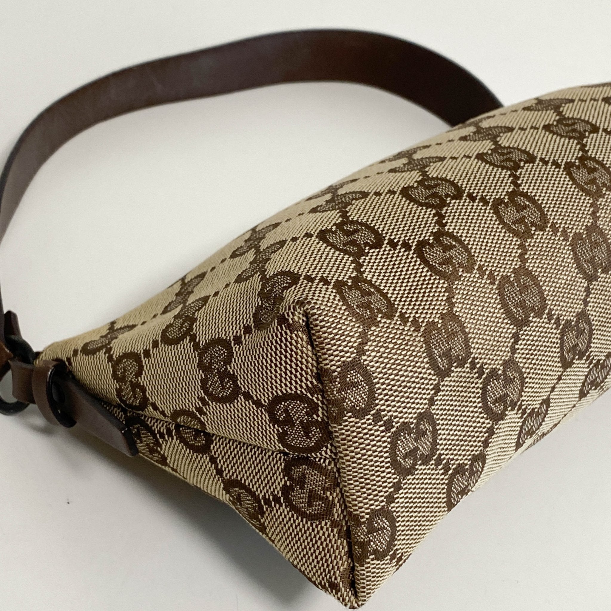 GUCCI GG Canvas Pochette Accesories Shoulder Bag, in , Sold by HIVE PRELOVED - Shoulder Bags, ,