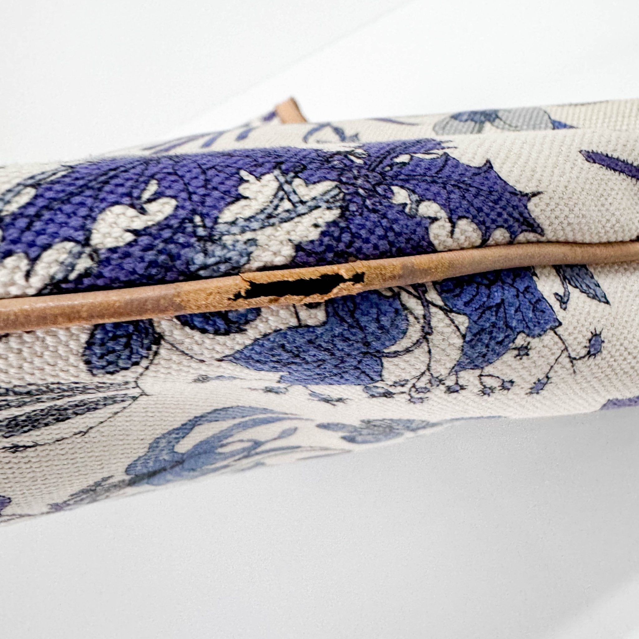 GUCCI Hobo Large Tote Shoulder Bag, in , Sold by HIVE PRELOVED - Totes, ,