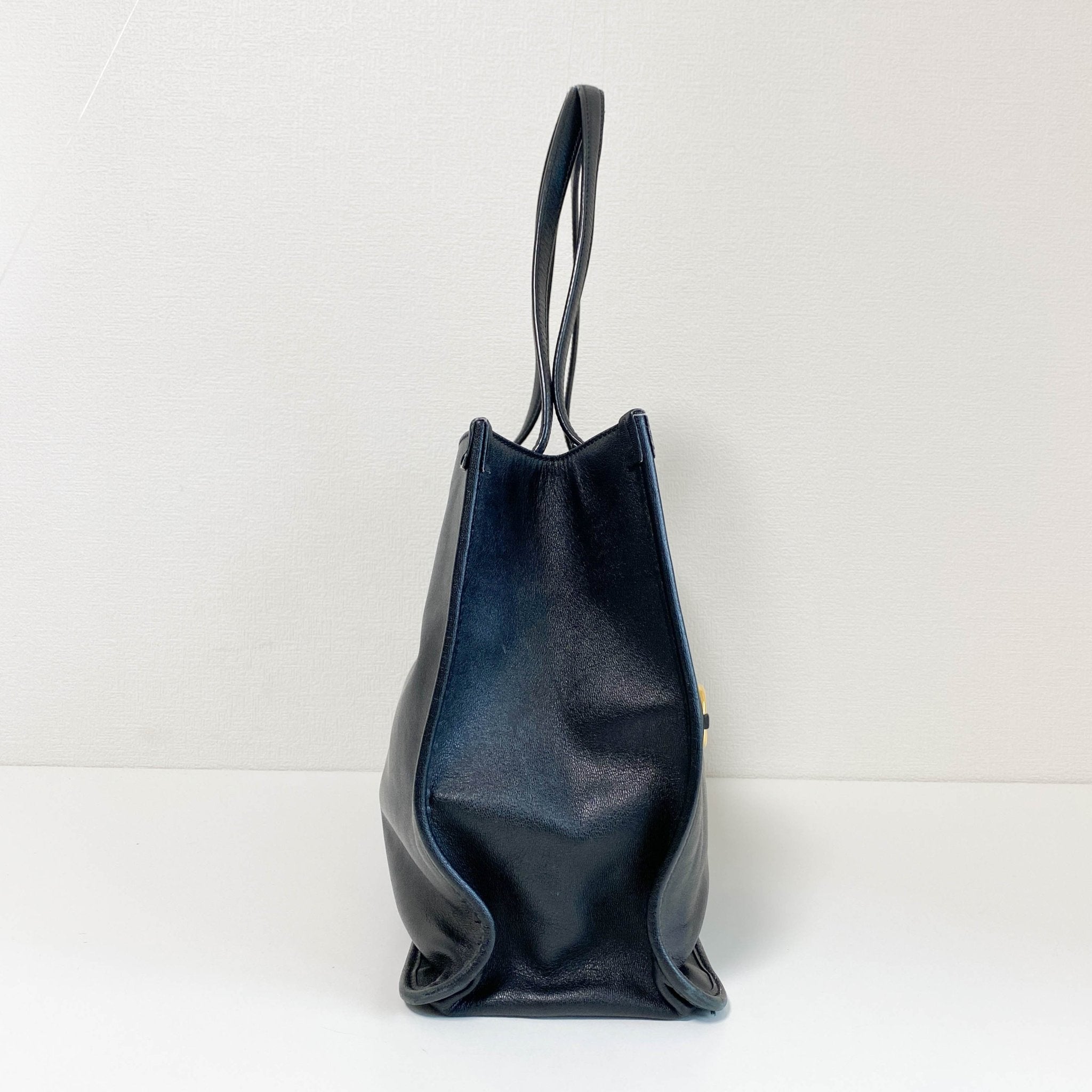 GUCCI Horsebit Black Tote, in , Sold by HIVE PRELOVED - Totes, ,