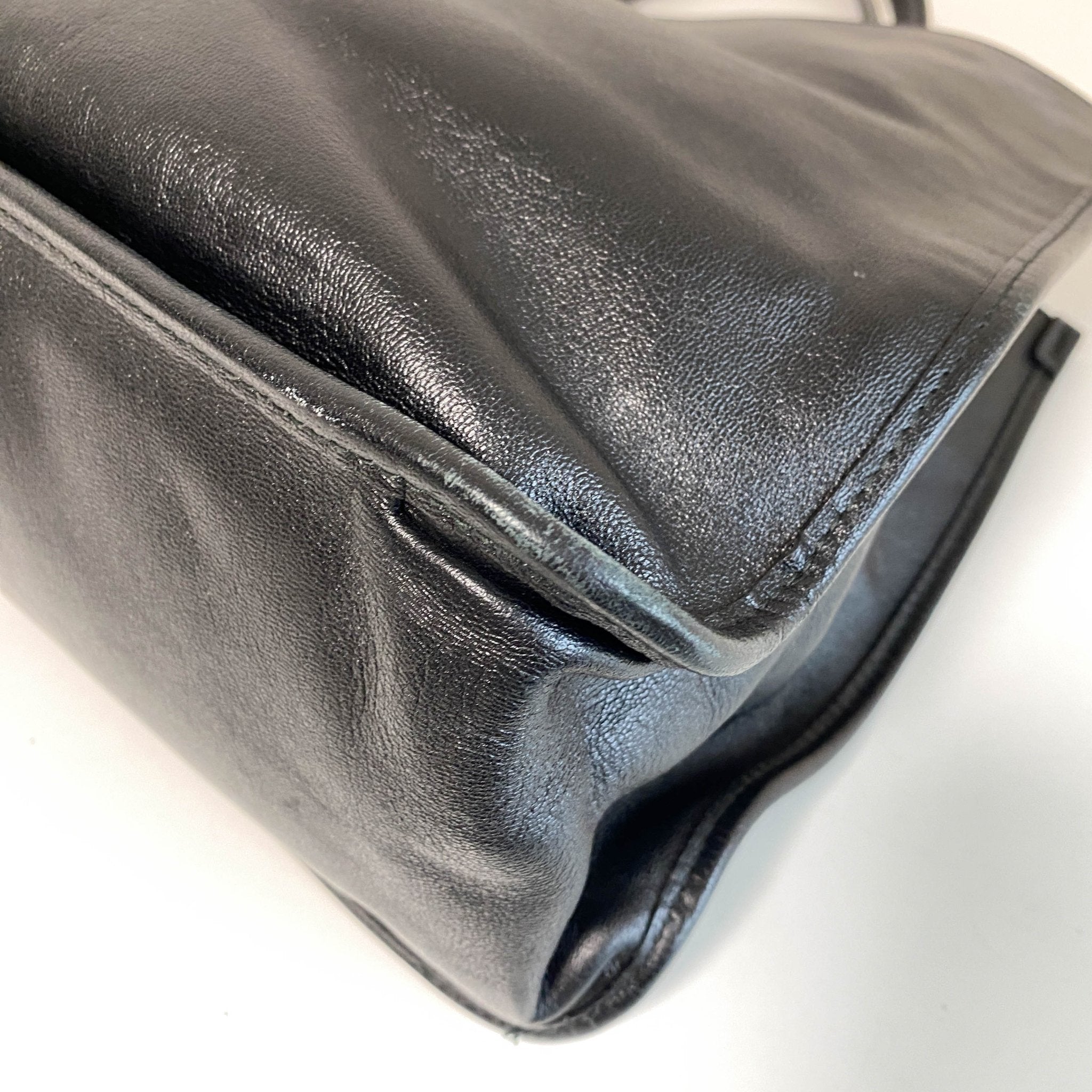 GUCCI Horsebit Black Tote, in , Sold by HIVE PRELOVED - Totes, ,