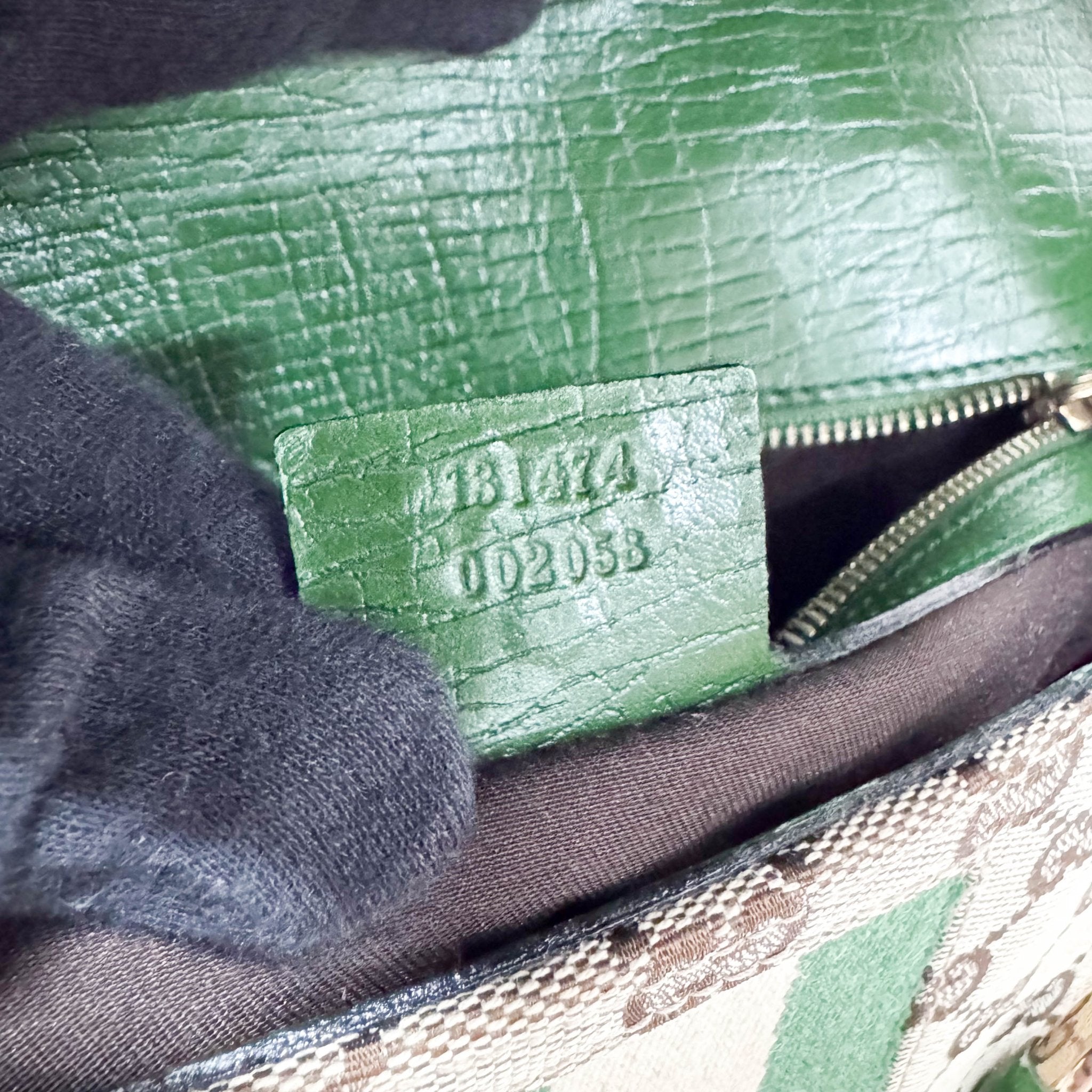 GUCCI Horsebit Green Leather & Cotton Canvas Chain Detail Shoulder Bag, in , Sold by HIVE PRELOVED - Shoulder Bags, ,