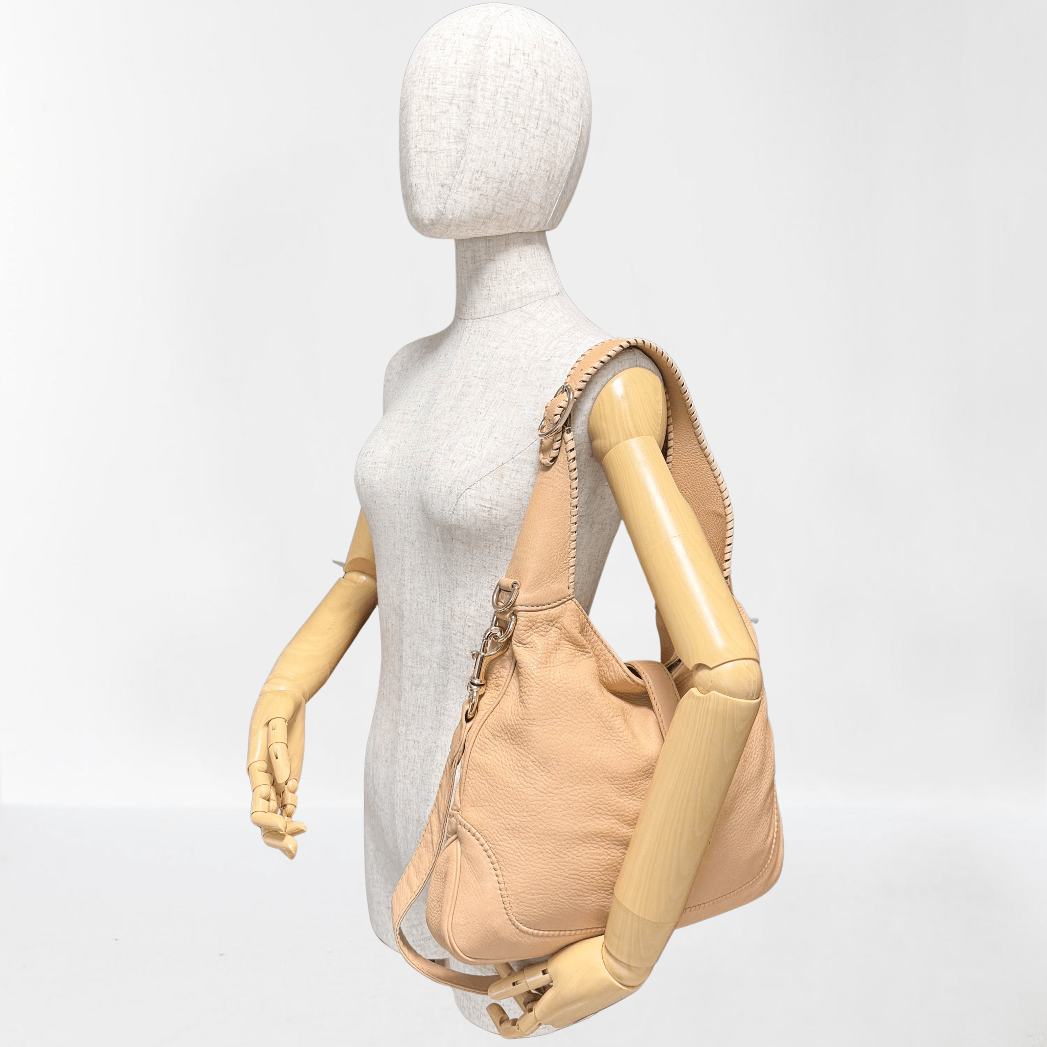 GUCCI Jackie 1961 Beige Leather Tussel Shoulder Bag, in , Sold by HIVE PRELOVED - Shoulder Bags, ,