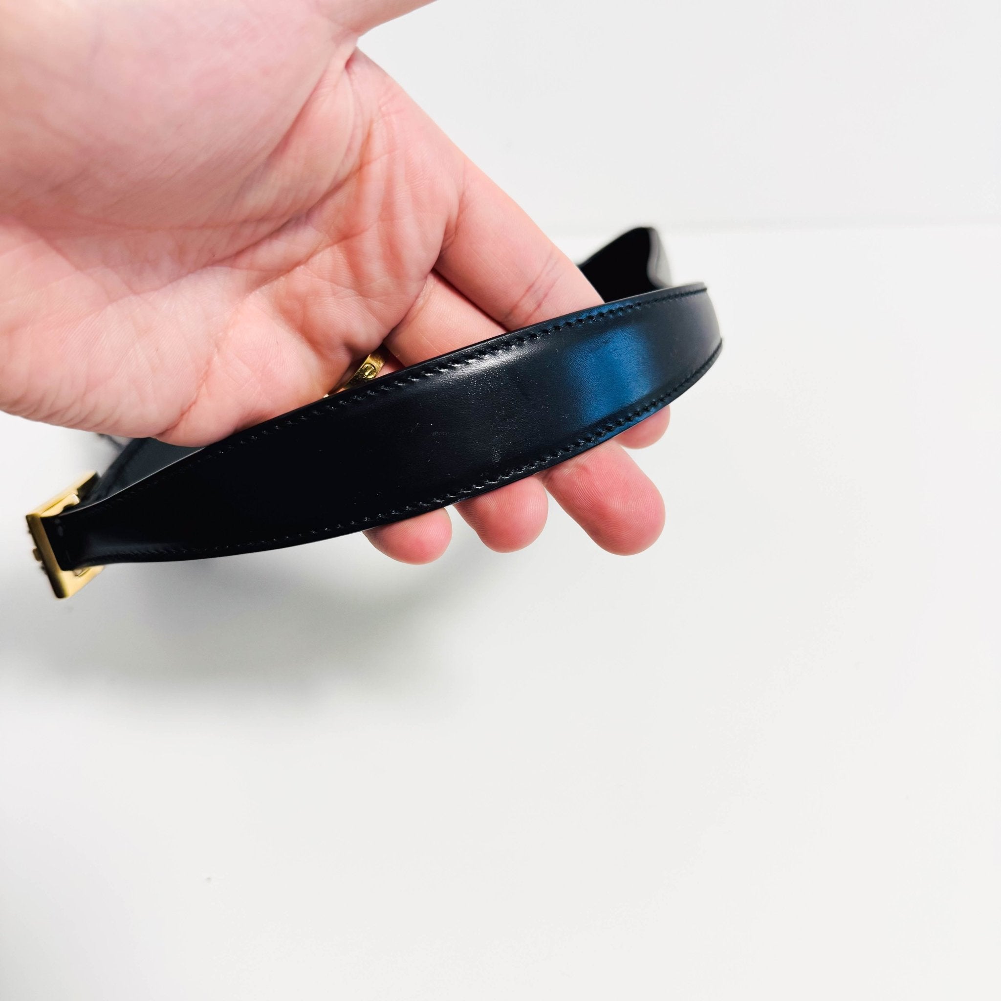 GUCCI Jackie Black Leather Shoulder Bag, in , Sold by HIVE PRELOVED - Shoulder Bags, ,