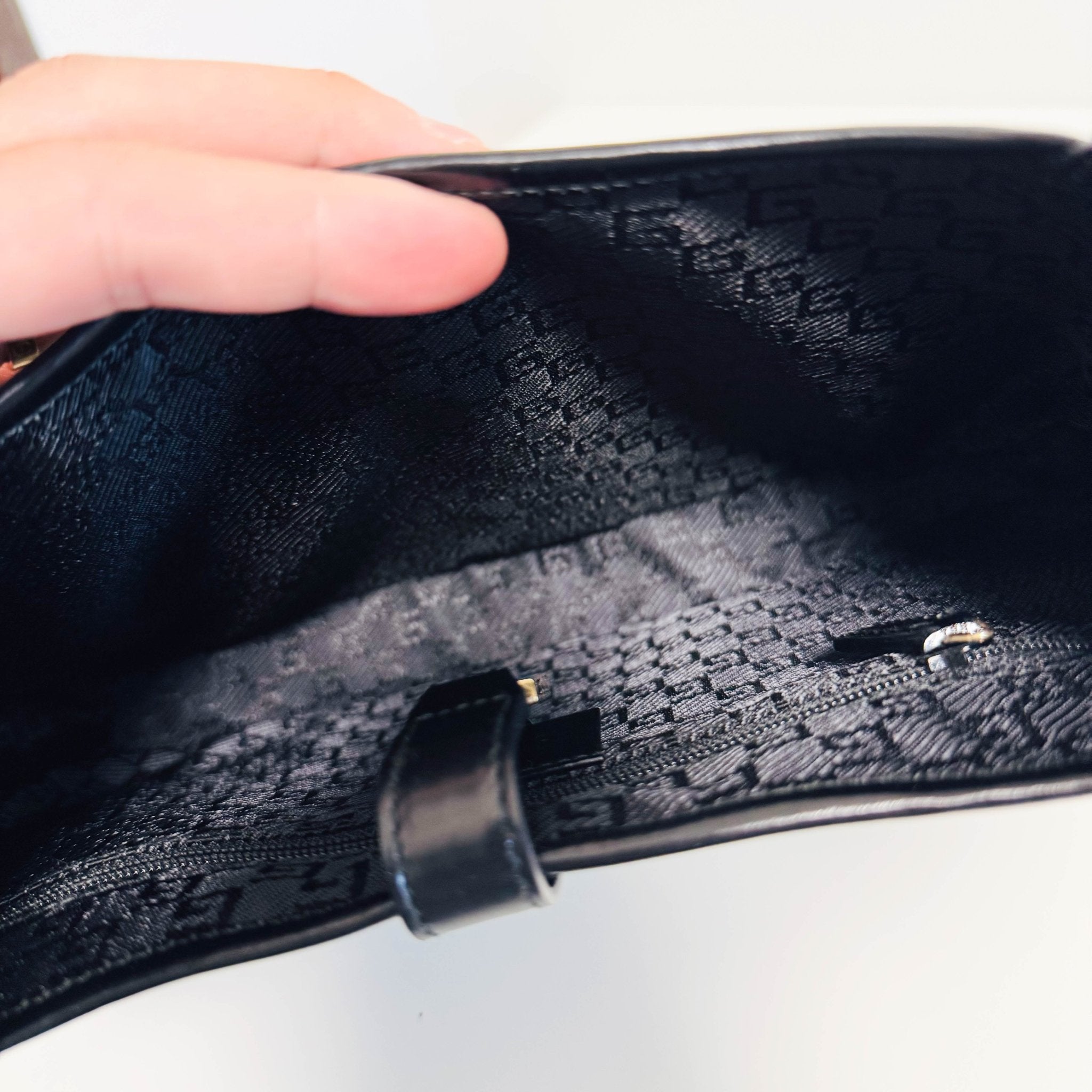 GUCCI Jackie Black Leather Shoulder Bag, in , Sold by HIVE PRELOVED - Shoulder Bags, ,