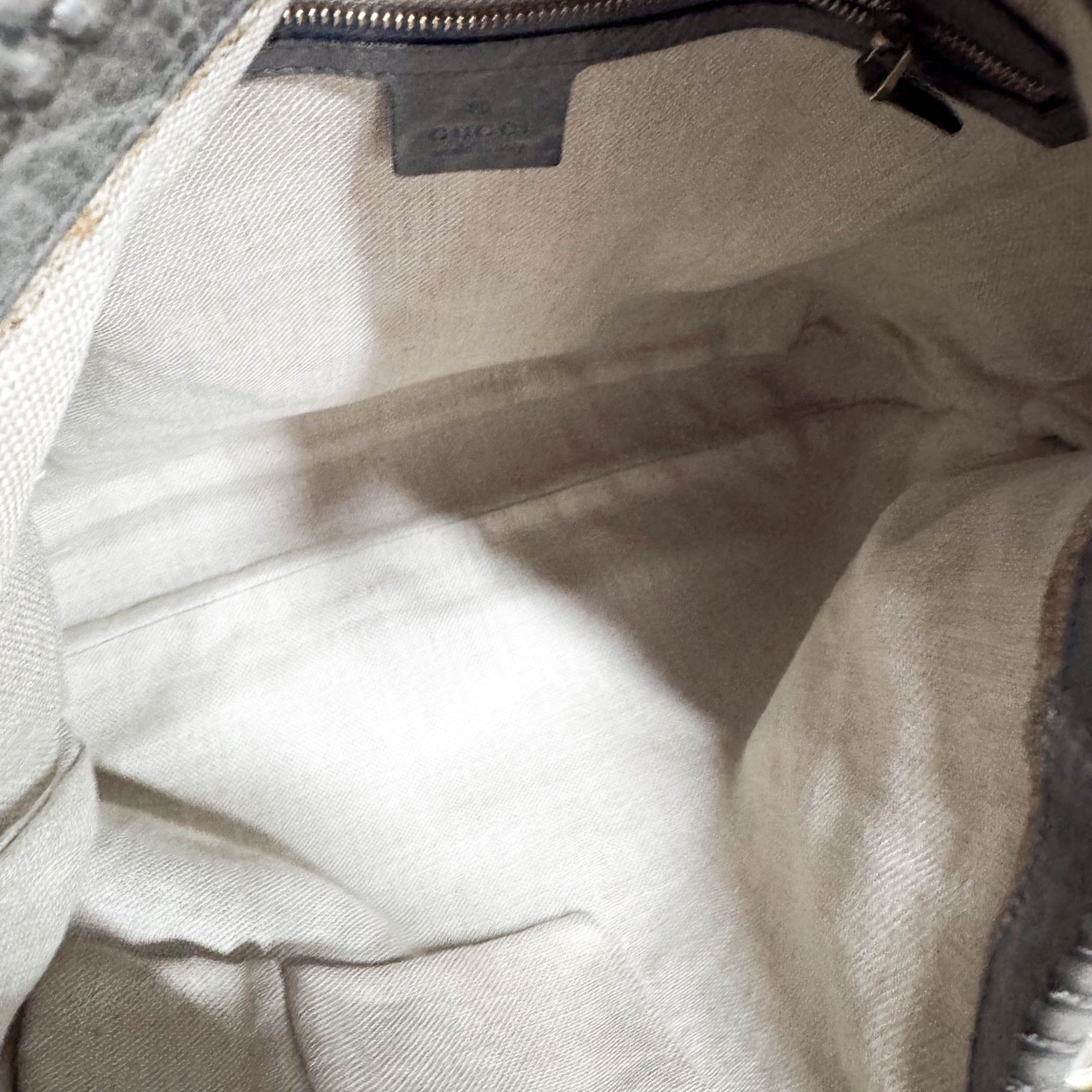 GUCCI Jackie GG Grey Leather Hobo Bag with Tassels, in , Sold by HIVE PRELOVED - Shoulder Bags, ,