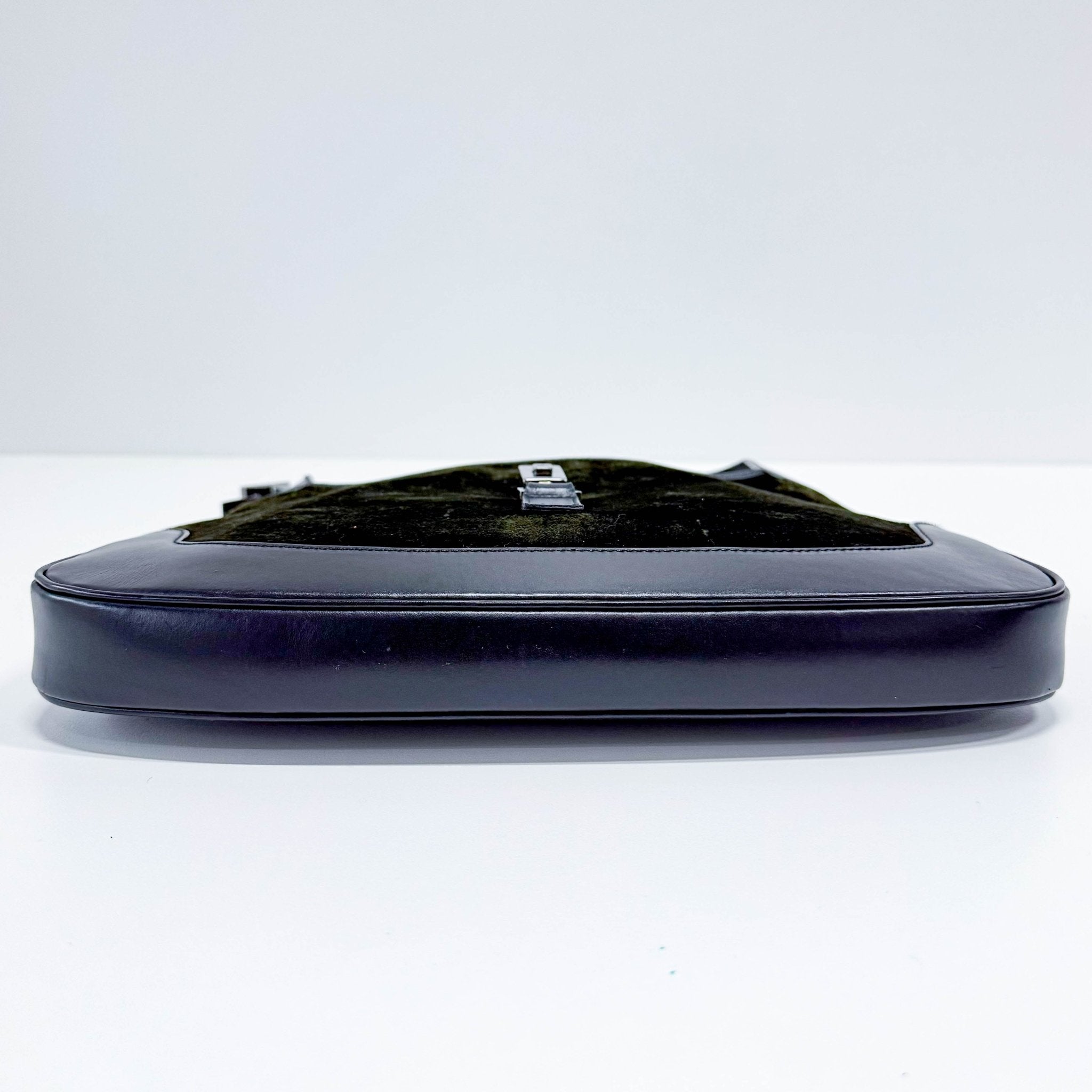 GUCCI Jackie Green Velvet and Black Leather Shoulder Bag, in , Sold by HIVE PRELOVED - Shoulder Bags, ,