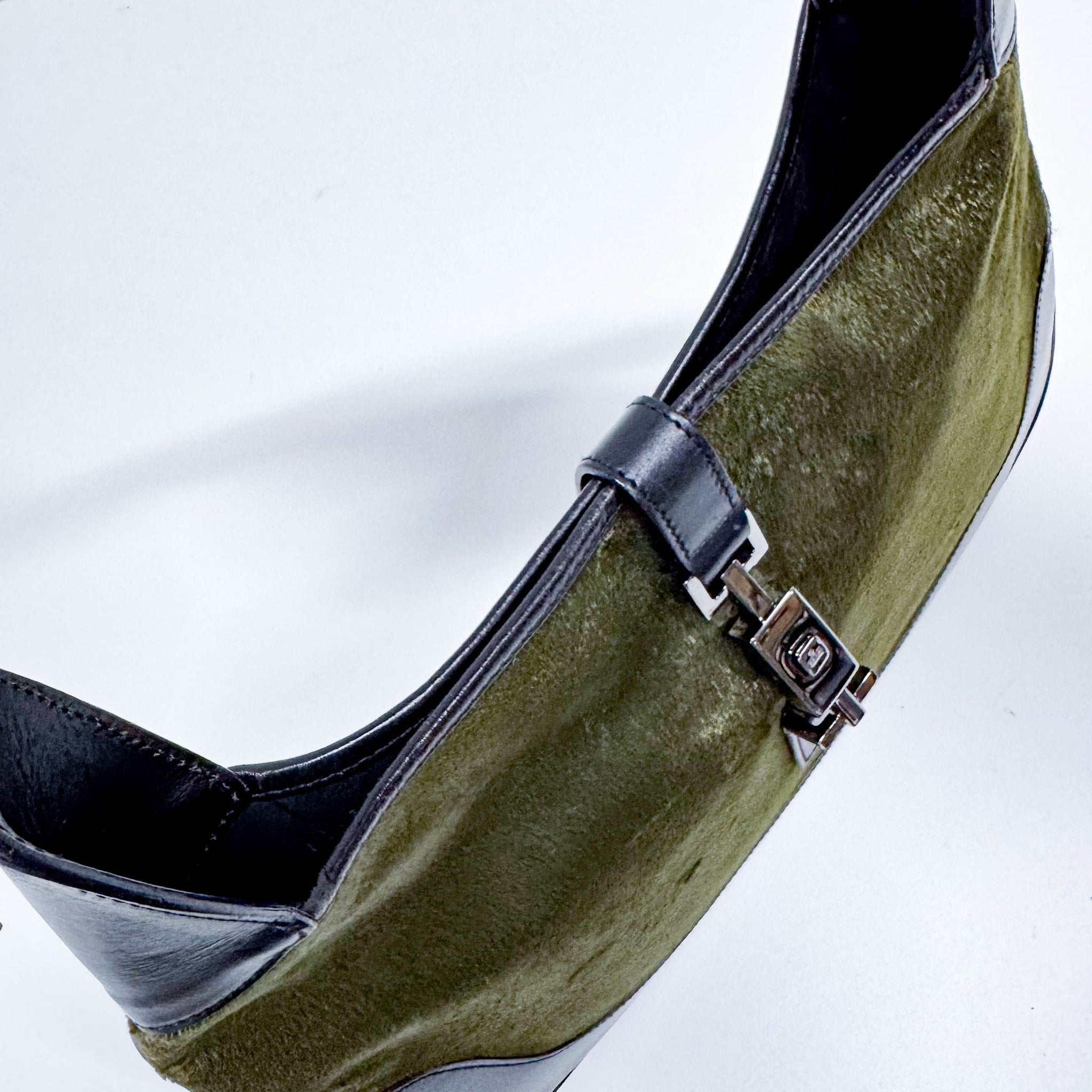 GUCCI Jackie Green Velvet and Black Leather Shoulder Bag, in , Sold by HIVE PRELOVED - Shoulder Bags, ,