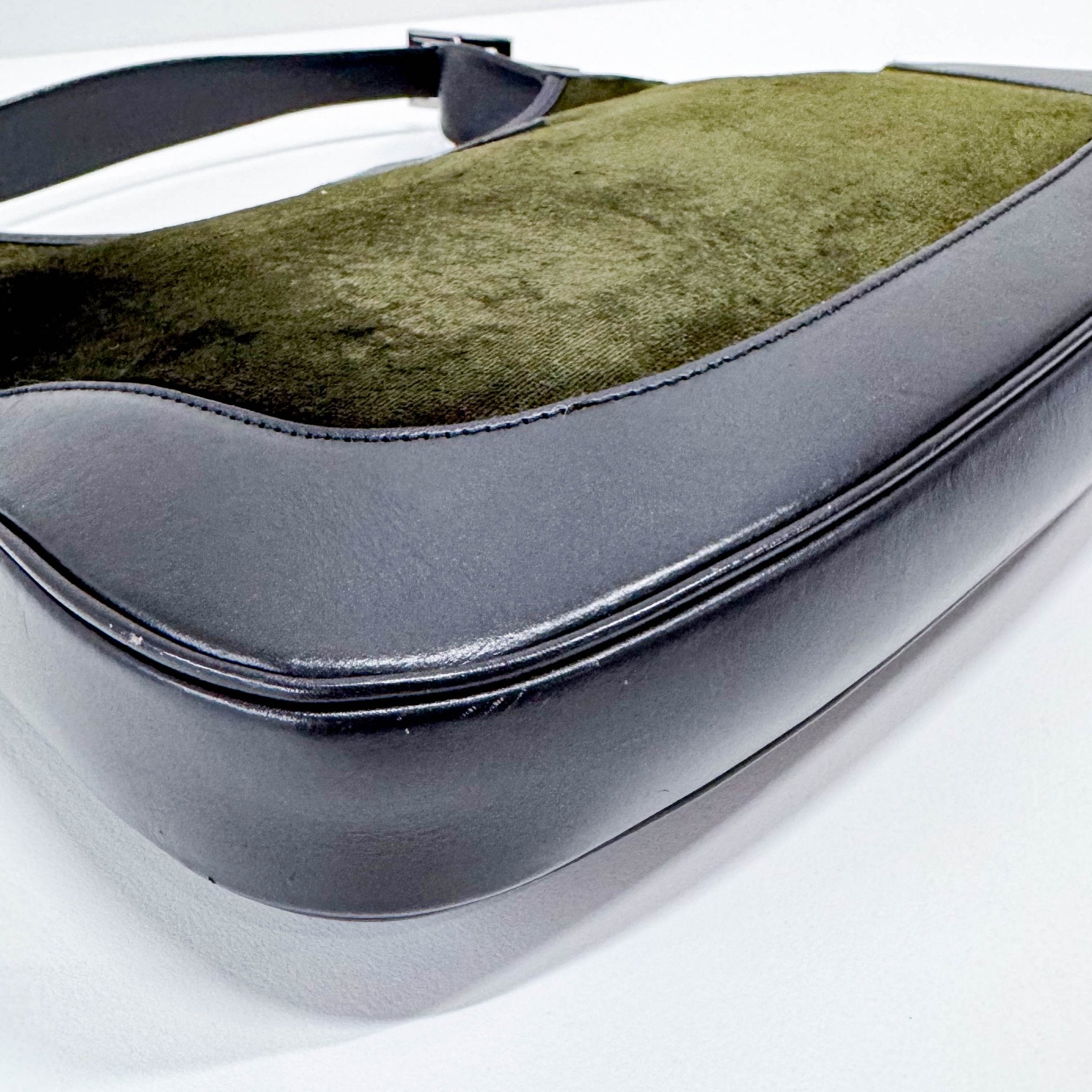 GUCCI Jackie Green Velvet and Black Leather Shoulder Bag, in , Sold by HIVE PRELOVED - Shoulder Bags, ,