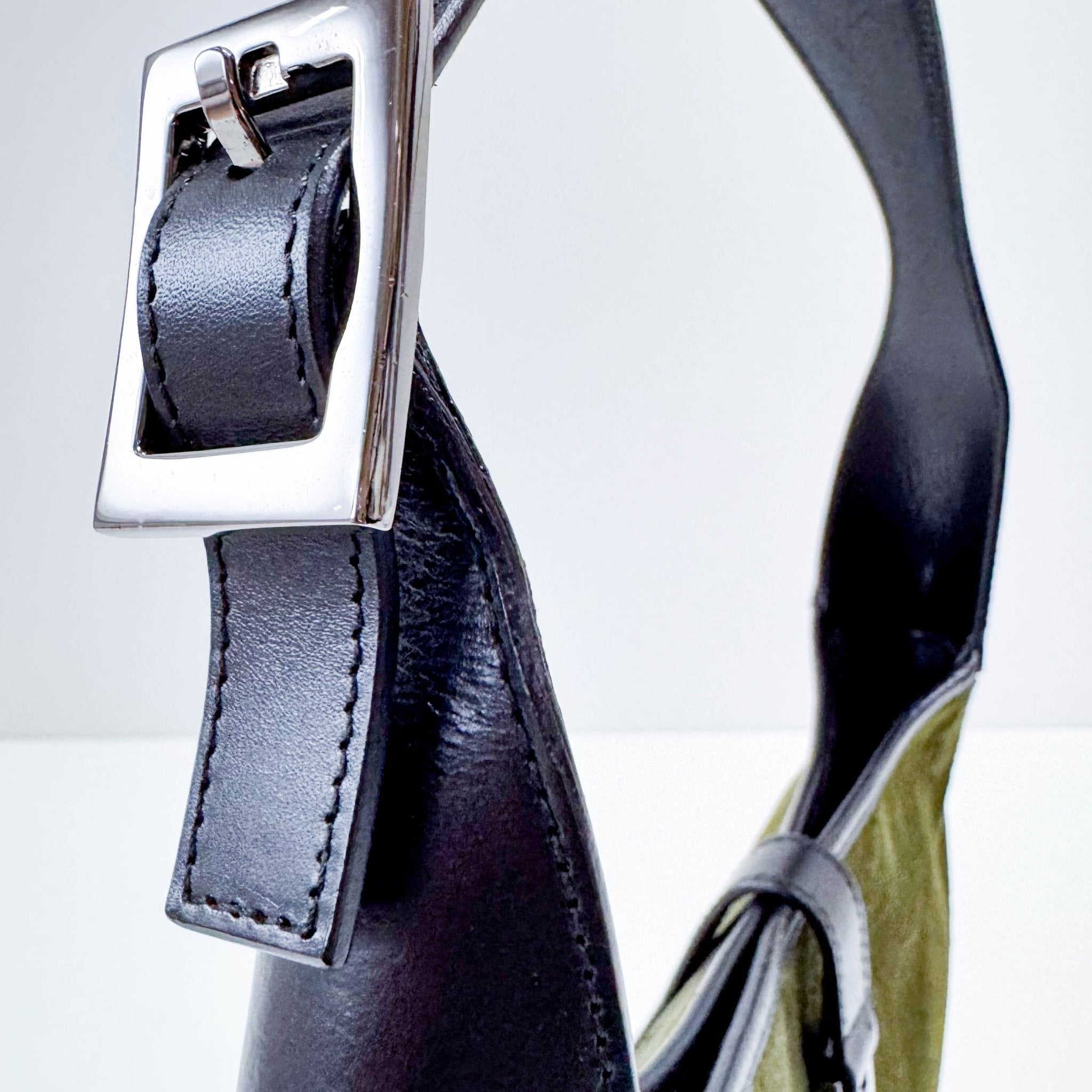 GUCCI Jackie Green Velvet and Black Leather Shoulder Bag, in , Sold by HIVE PRELOVED - Shoulder Bags, ,