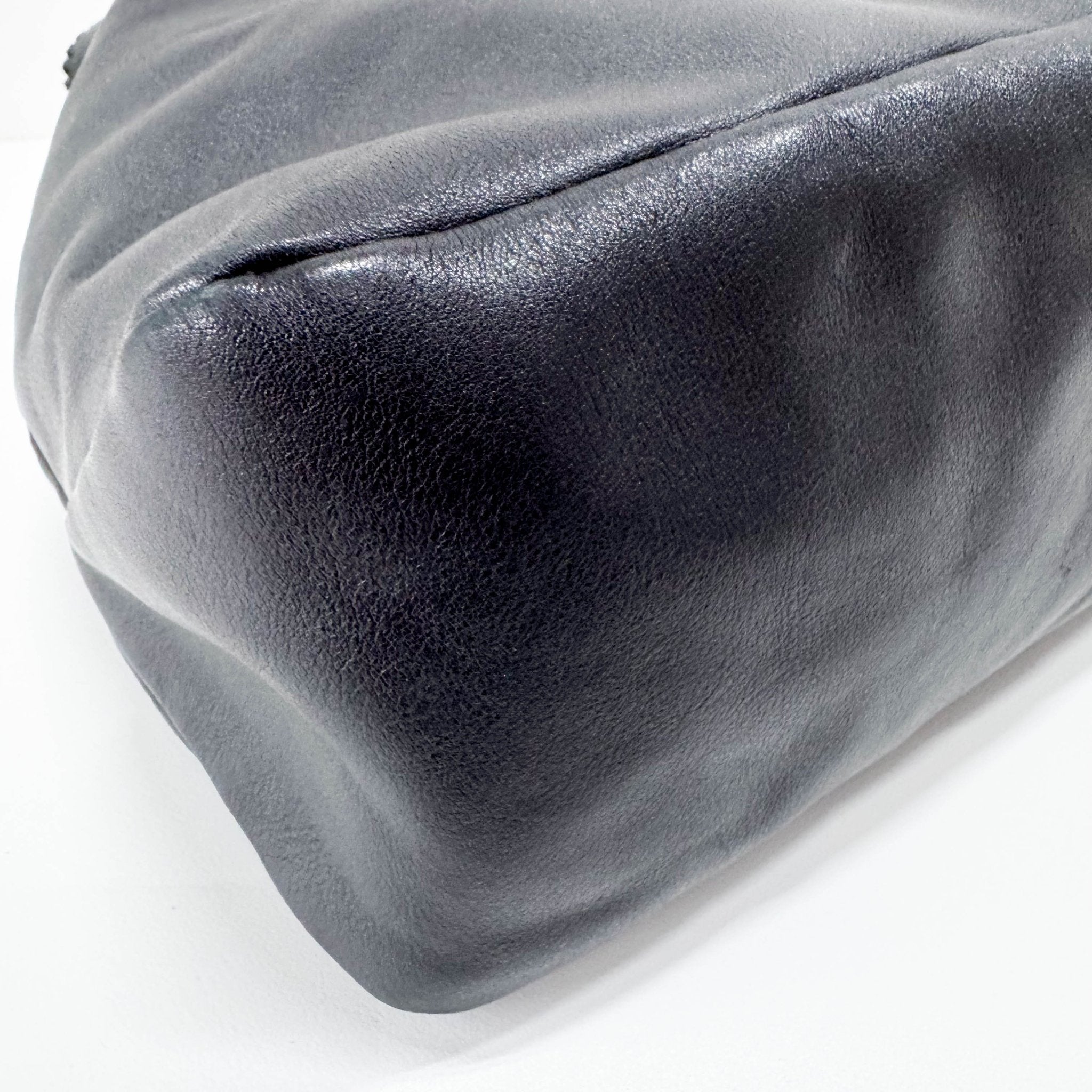 GUCCI Large Black Leather Horsebit Shoulder Bag, in , Sold by HIVE PRELOVED - Shoulder Bags, ,