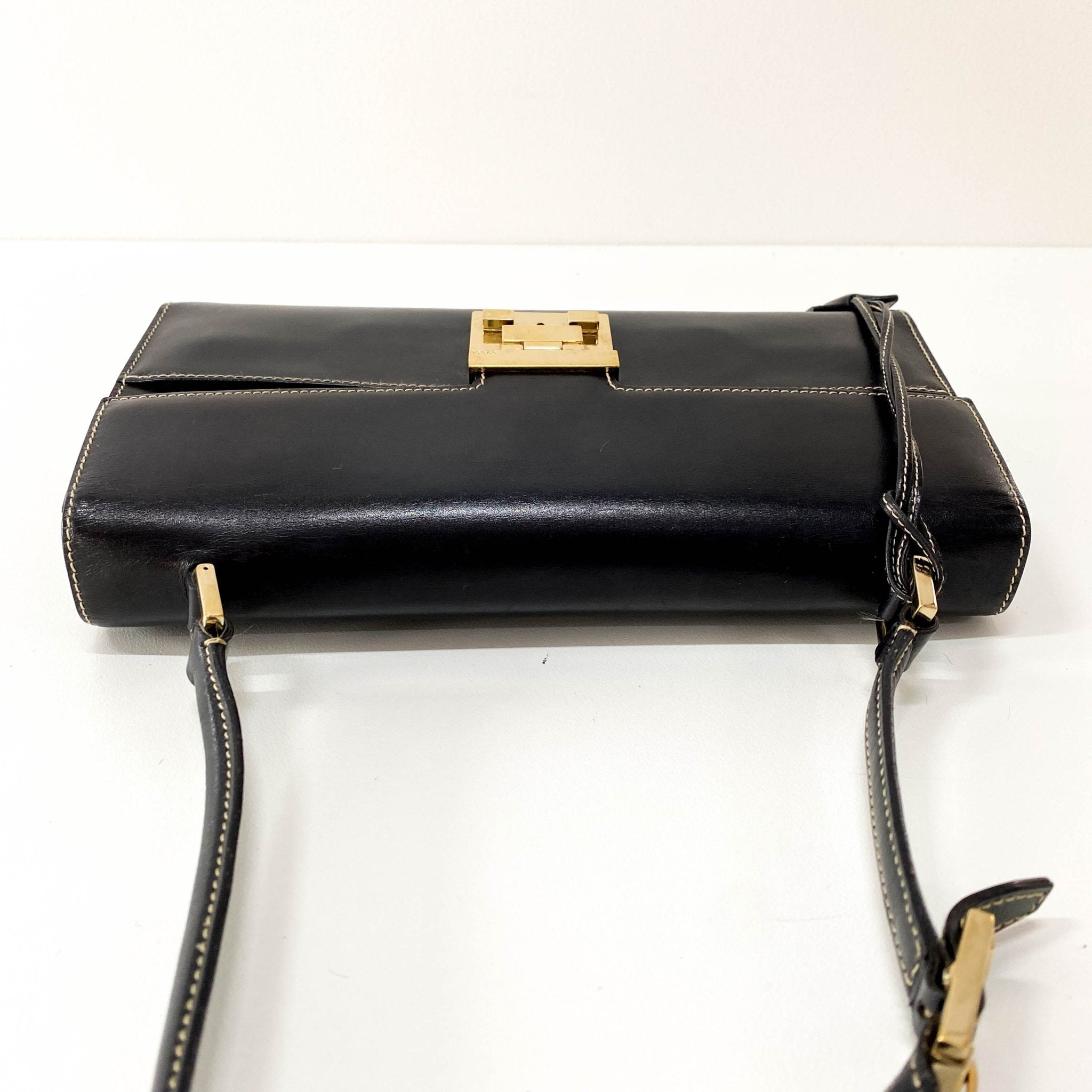 GUCCI Leather Black Shouder Bag, in , Sold by HIVE PRELOVED - Shoulder Bags, ,