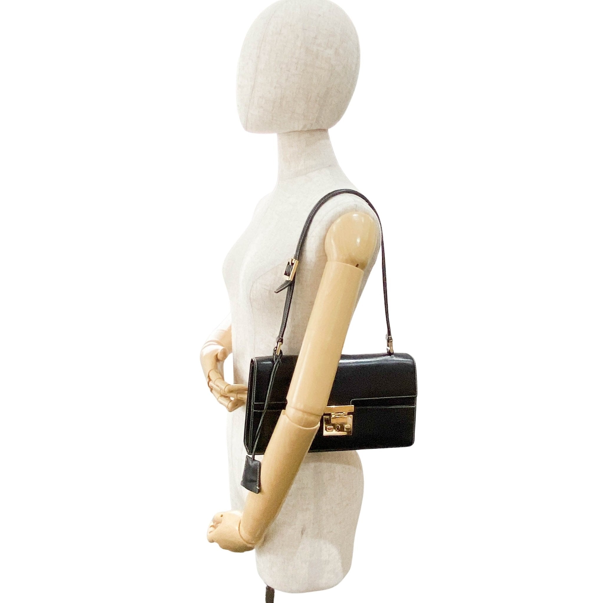 GUCCI Leather Black Shouder Bag, in , Sold by HIVE PRELOVED - Shoulder Bags, ,