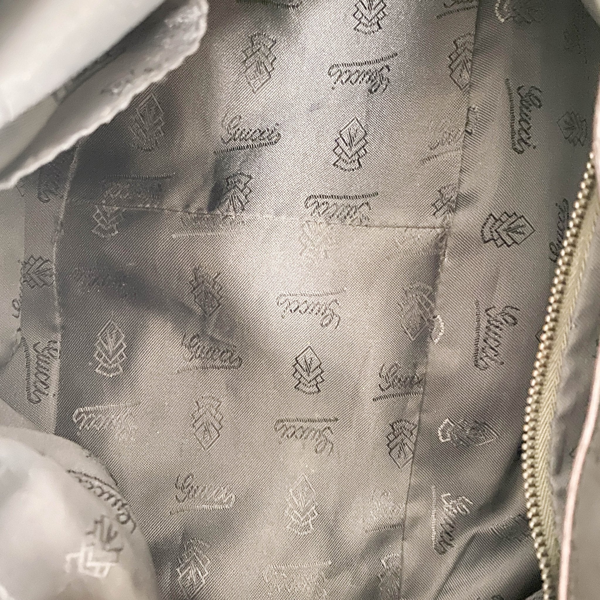 GUCCI Leather Metallic Green Handbag, in , Sold by HIVE PRELOVED - Handle Bags, ,