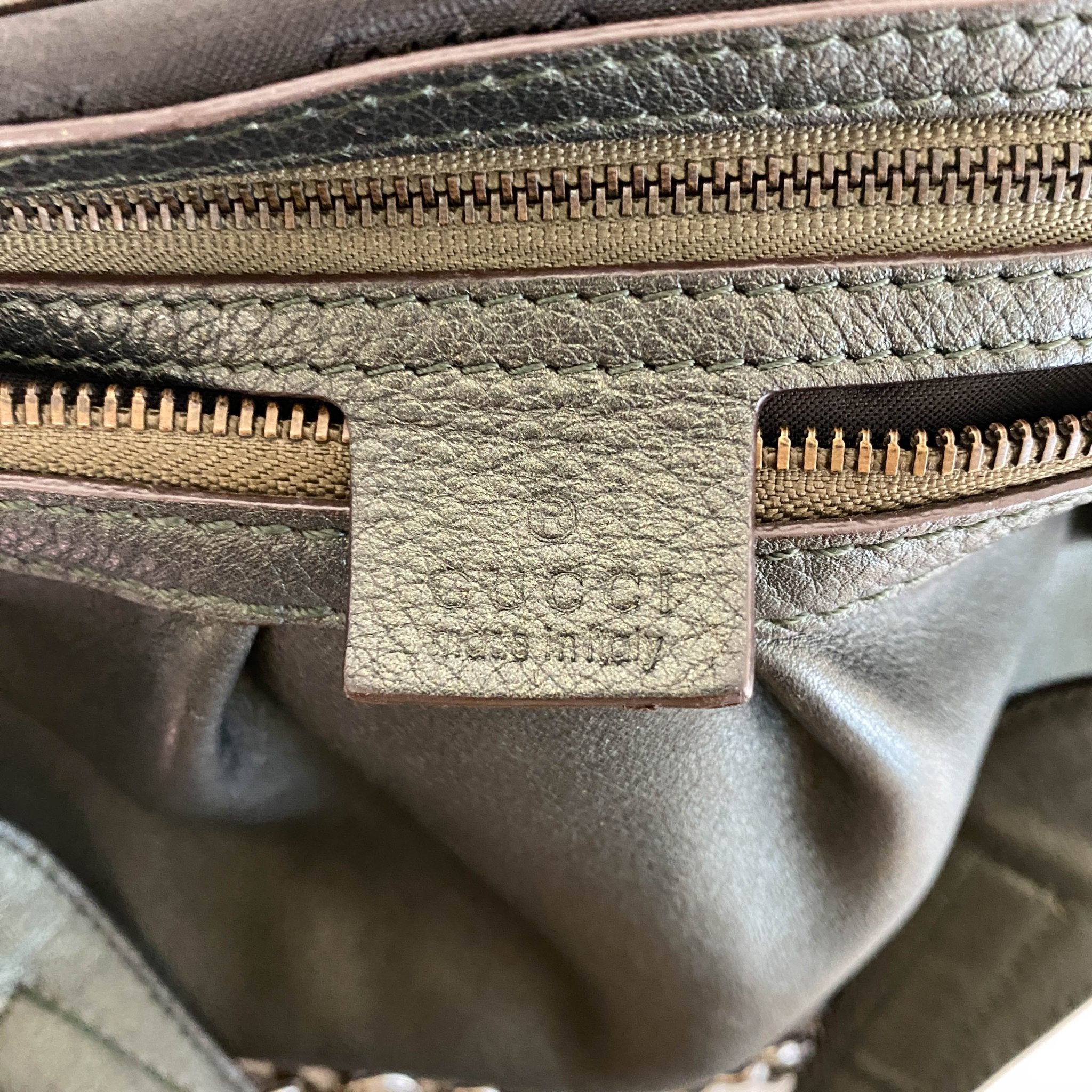 GUCCI Leather Metallic Green Handbag, in , Sold by HIVE PRELOVED - Handle Bags, ,