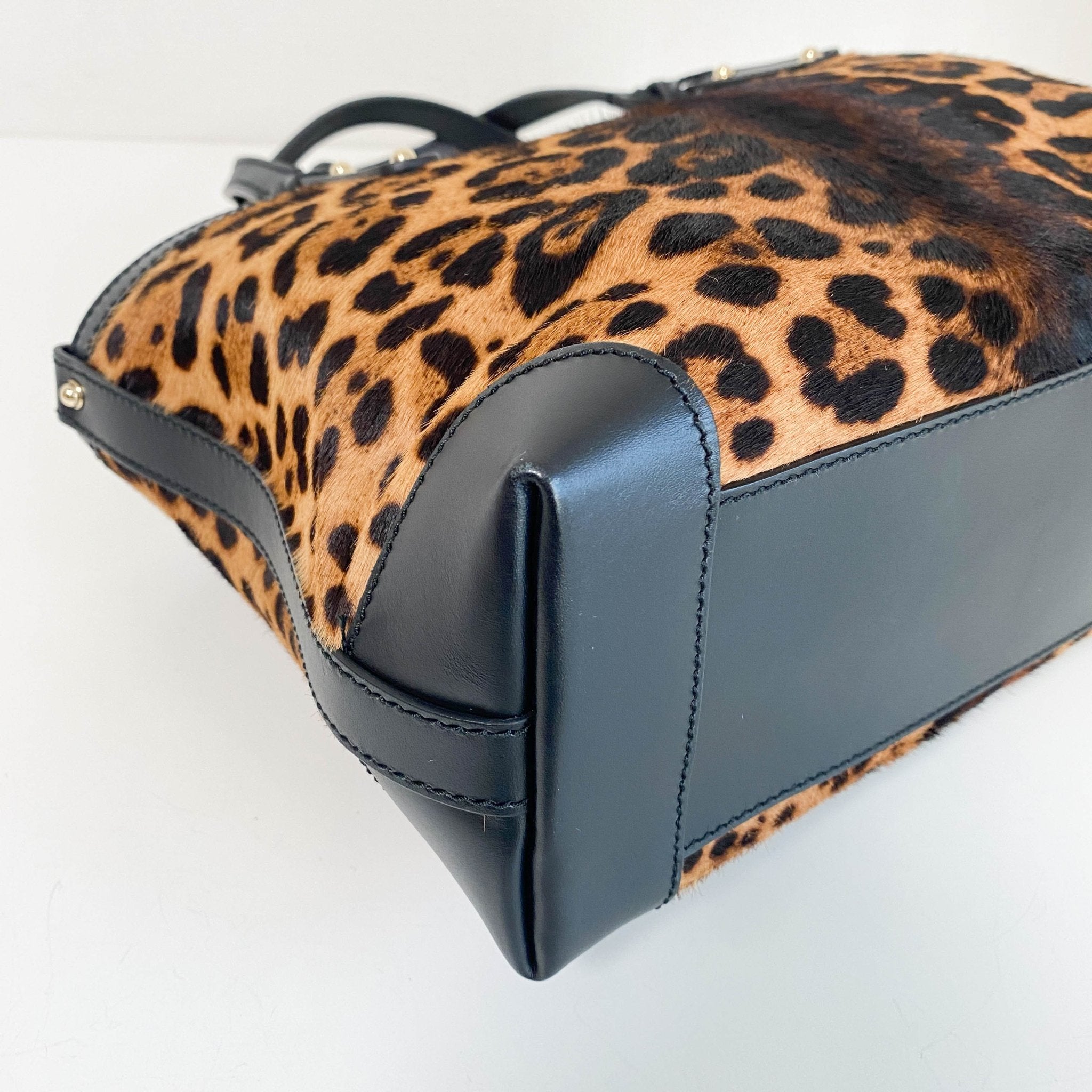 GUCCI Leather x Harako Tote Bag Leopard Print, in , Sold by HIVE PRELOVED - Handle Bags, Shoulder Bags,