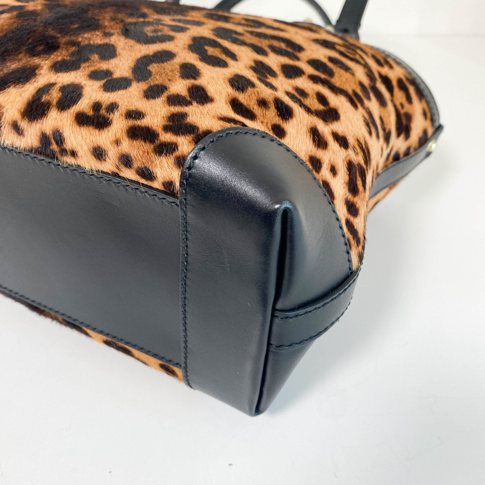GUCCI Leather x Harako Tote Bag Leopard Print, in , Sold by HIVE PRELOVED - Handle Bags, Shoulder Bags,
