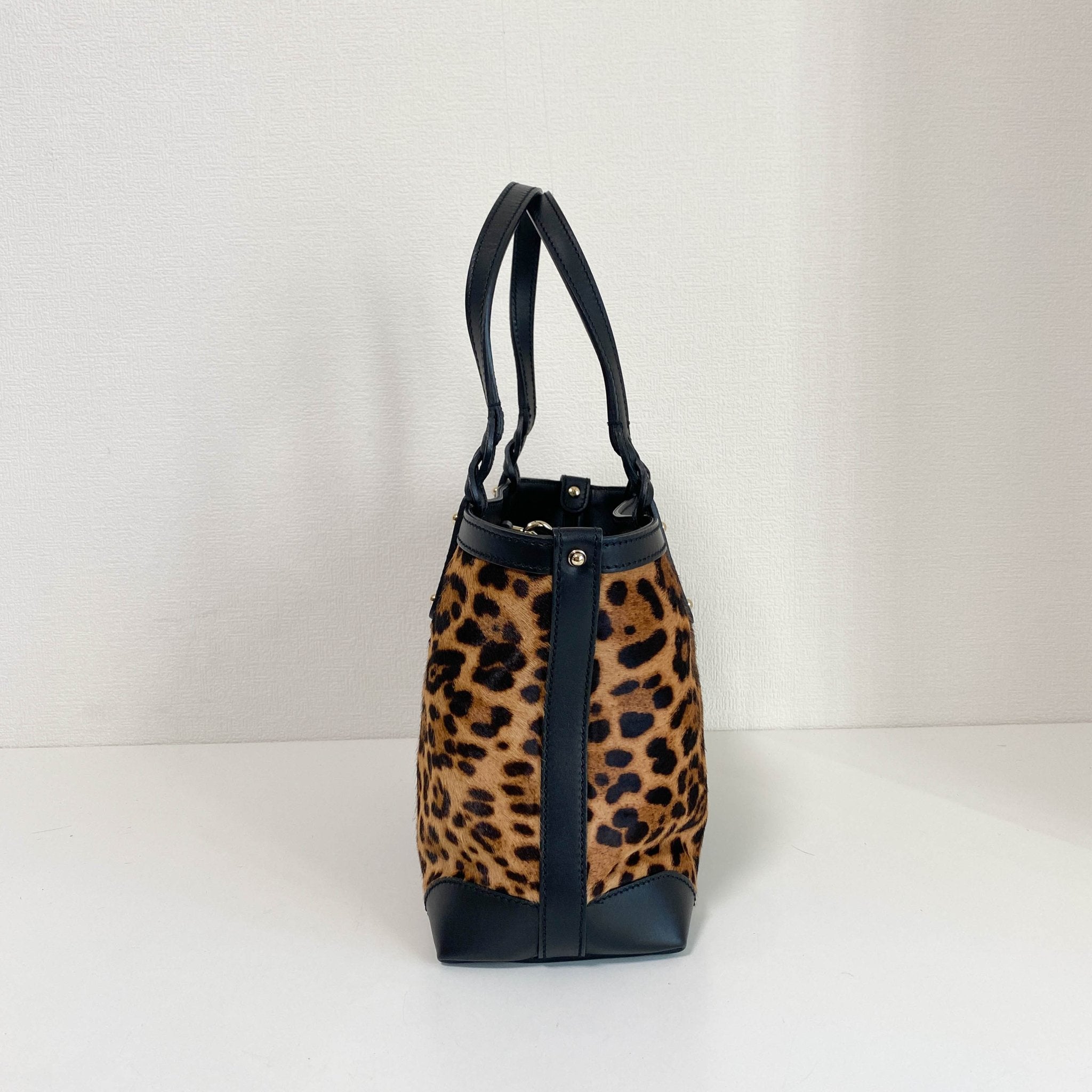 GUCCI Leather x Harako Tote Bag Leopard Print, in , Sold by HIVE PRELOVED - Handle Bags, Shoulder Bags,
