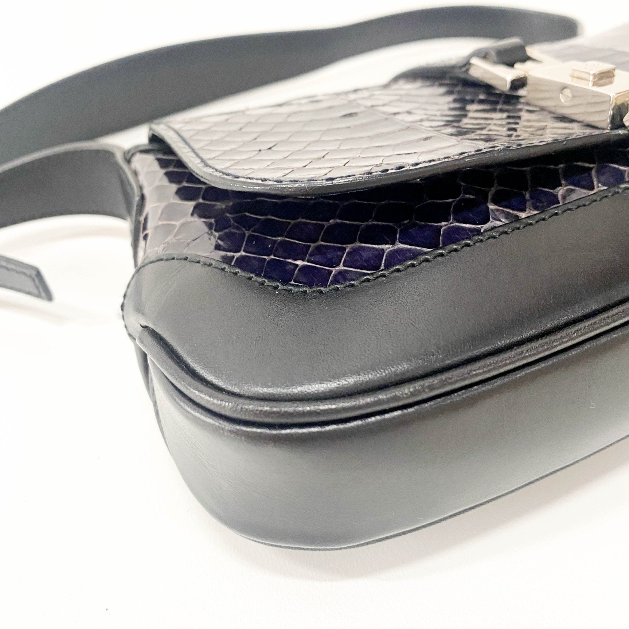 GUCCI Mini Jackie Black Leather Shoulder Bag, in , Sold by HIVE PRELOVED - Shoulder Bags, ,