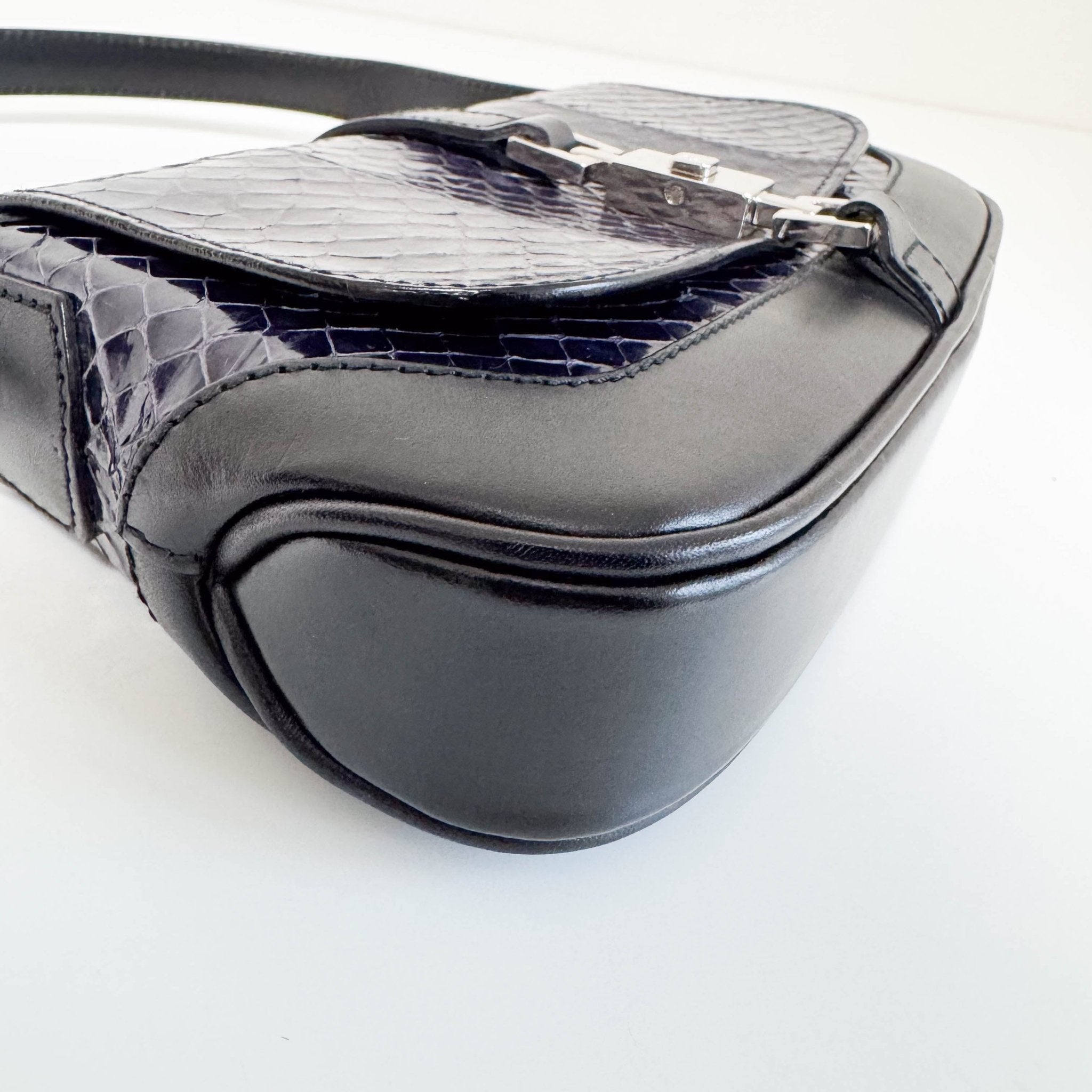 GUCCI Mini Jackie Navy/Black Leather Shoulder Bag, in , Sold by HIVE PRELOVED - Shoulder Bags, ,