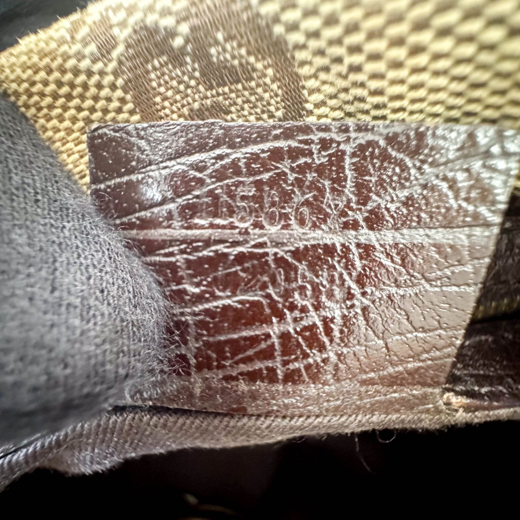 GUCCI Natural Beige Leather Belt Tote Shoulder Bag, in , Sold by HIVE PRELOVED - Shoulder Bags, ,