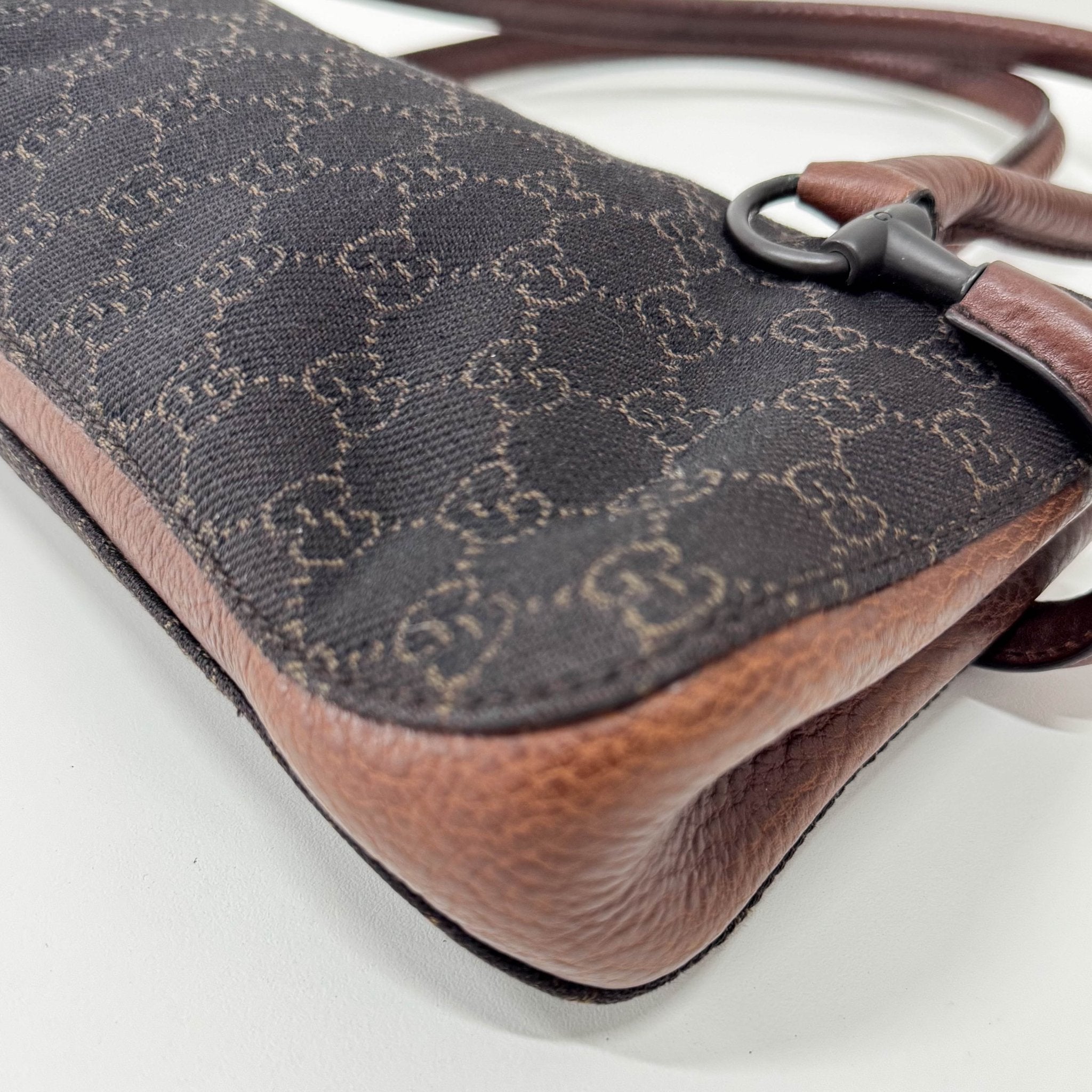 GUCCI Navy Canvas Shoulder Bag, in , Sold by HIVE PRELOVED - Shoulder Bags, ,