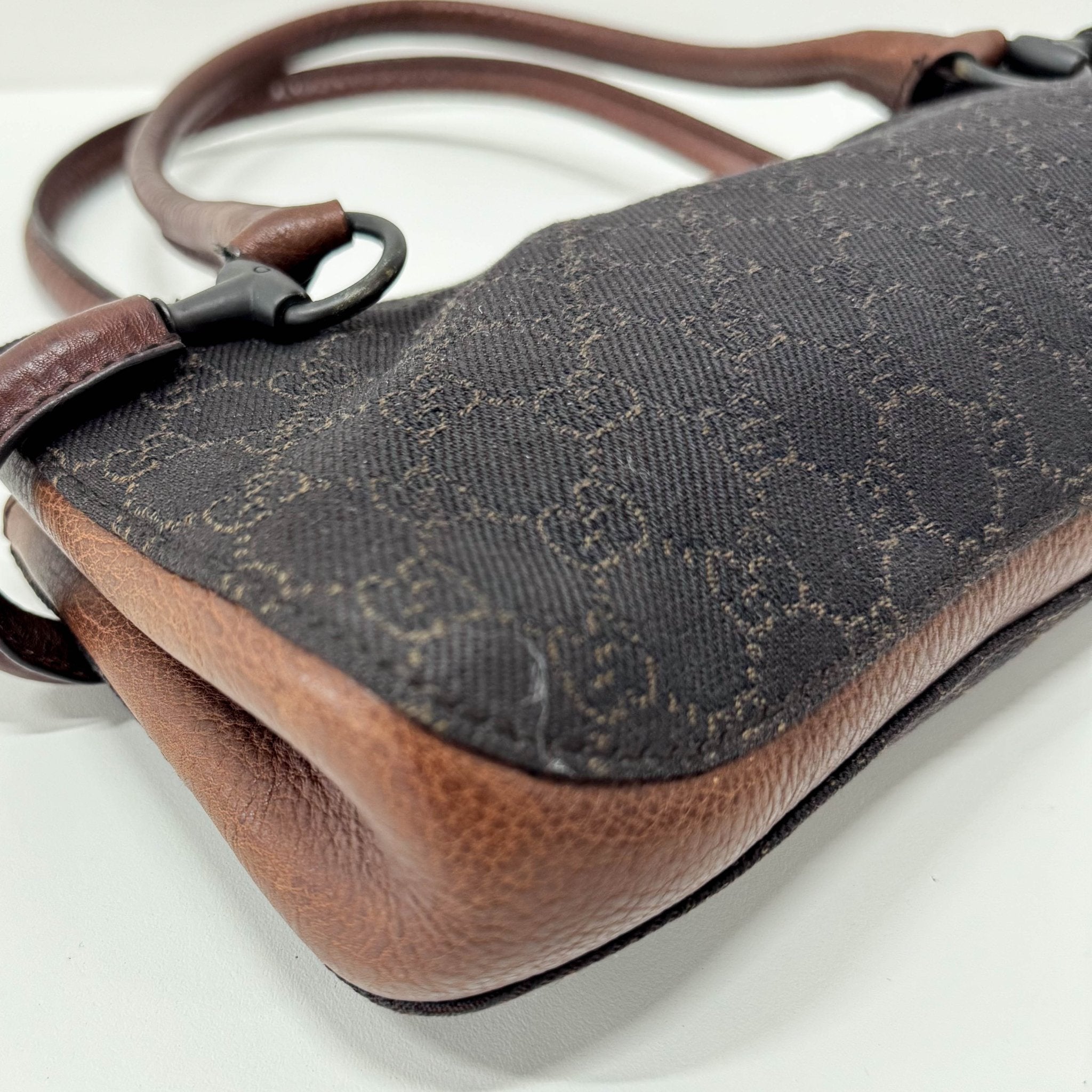 GUCCI Navy Canvas Shoulder Bag, in , Sold by HIVE PRELOVED - Shoulder Bags, ,