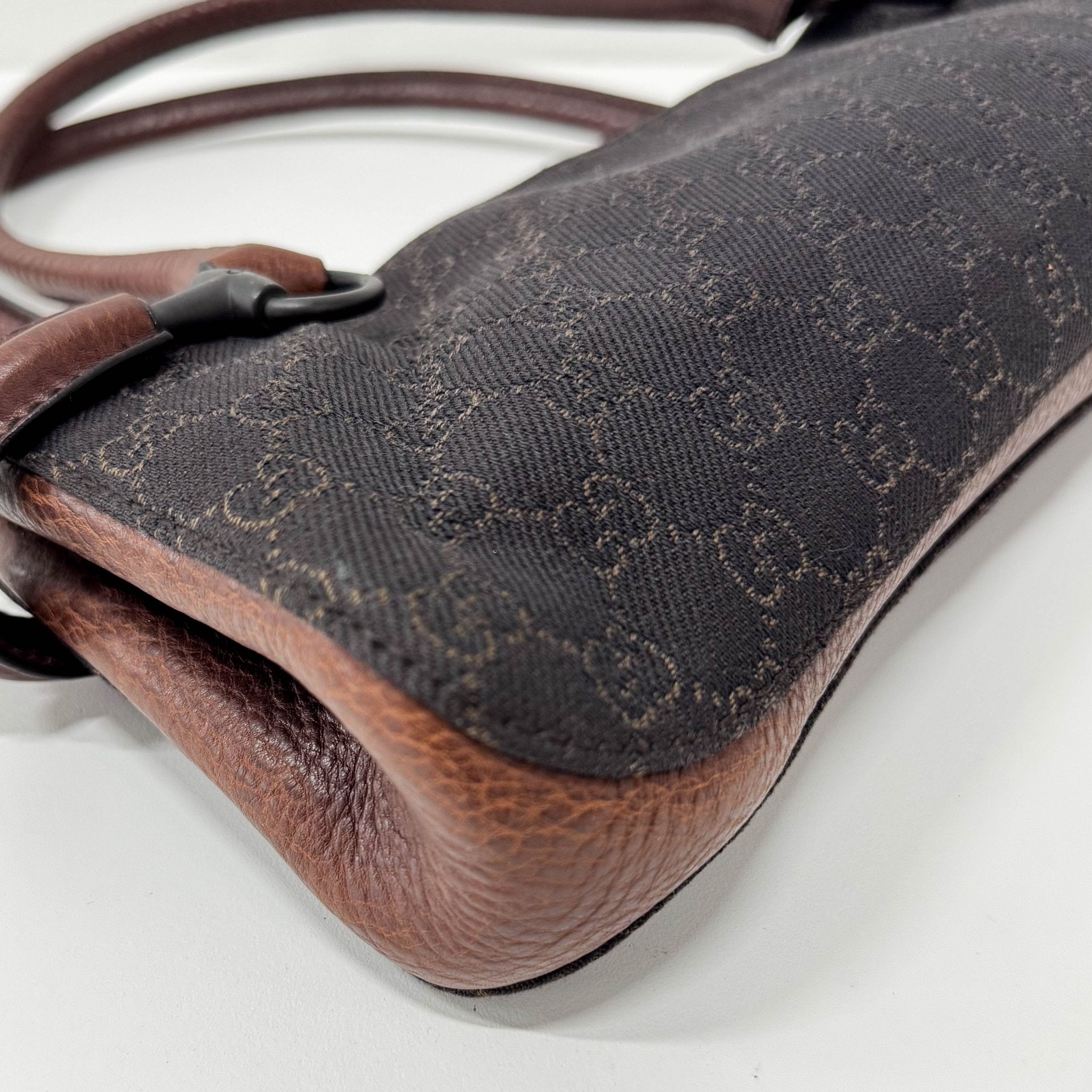 GUCCI Navy Canvas Shoulder Bag, in , Sold by HIVE PRELOVED - Shoulder Bags, ,