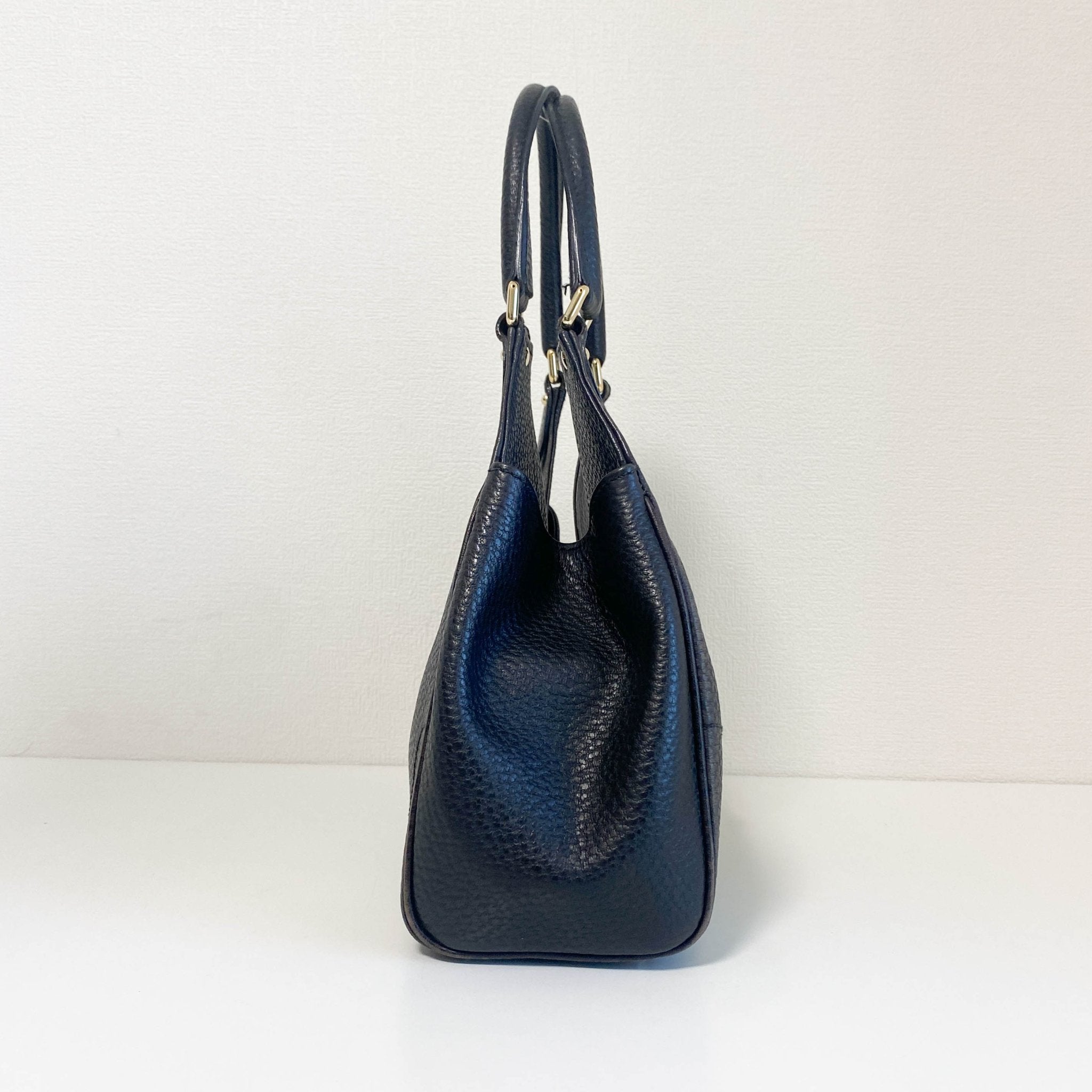 GUCCI New Jackie Black Leather Shoulder Bag, in , Sold by HIVE PRELOVED - Shoulder Bags, ,