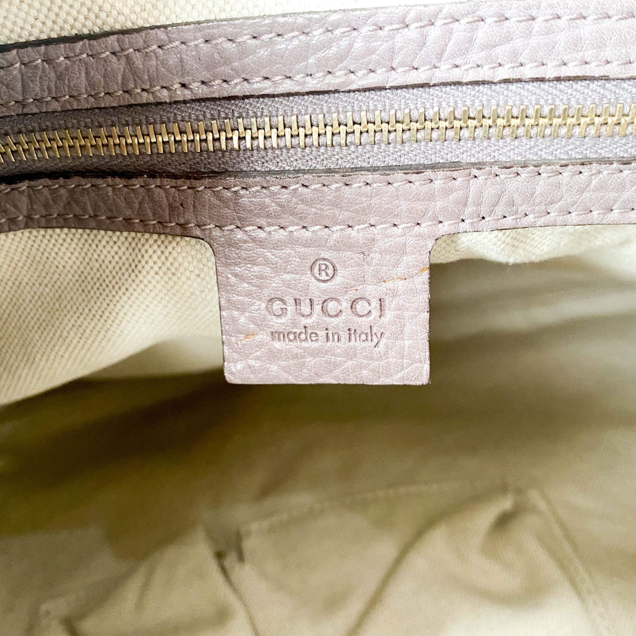 GUCCI New Jackie Grey Leather Shoulder Bag, in , Sold by HIVE PRELOVED - Shoulder Bags, ,