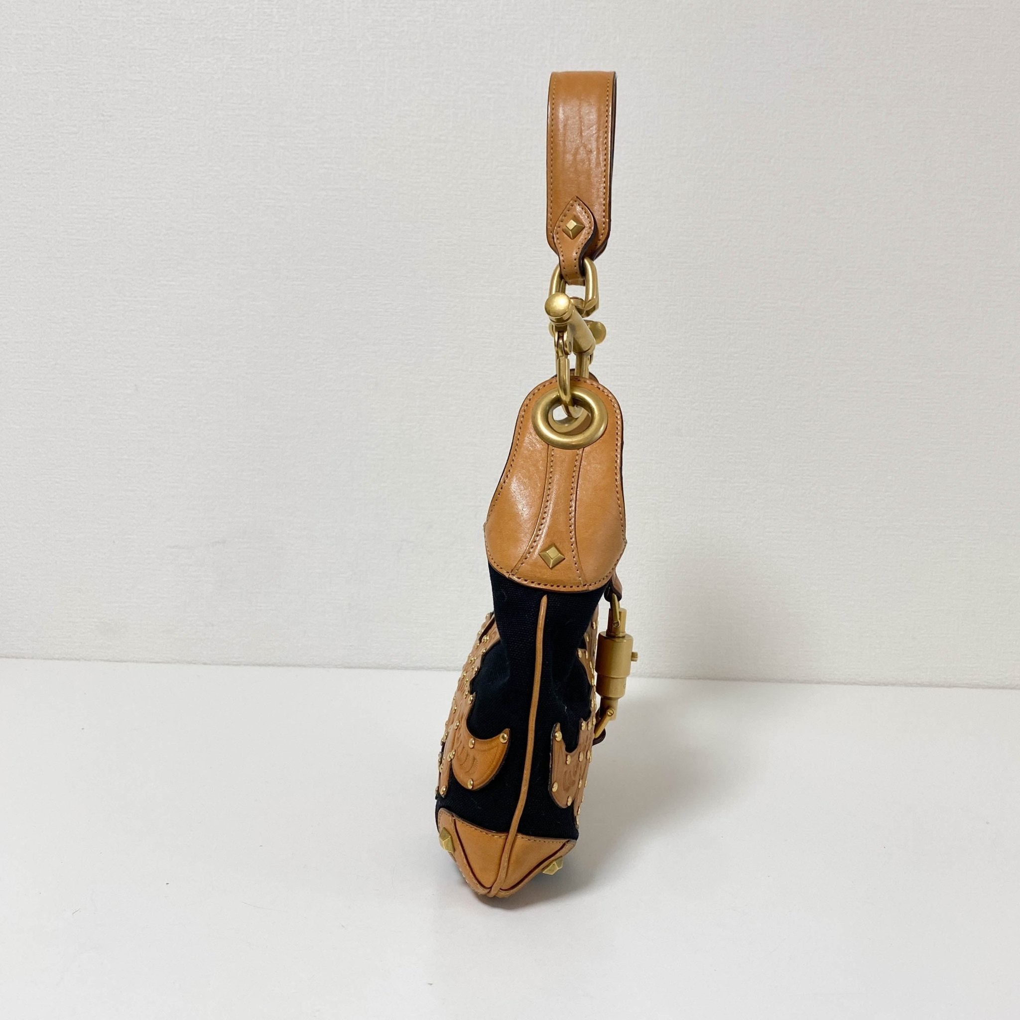 GUCCI New Jackie Limited Edition Shoulder Bag, in , Sold by HIVE PRELOVED - Shoulder Bags, ,