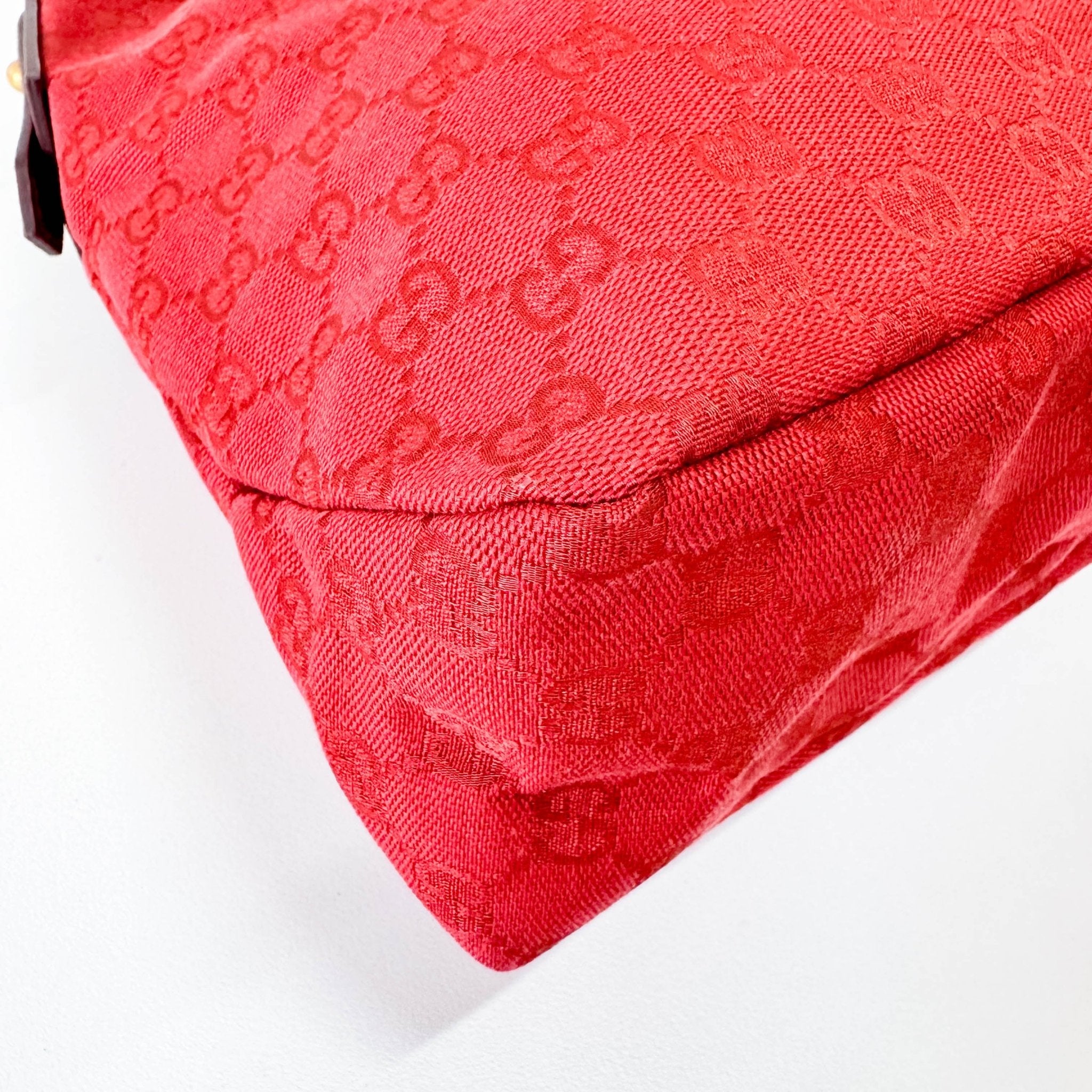 GUCCI Red Cotton GG Canvas Horsebit Shoulder Bag, in , Sold by HIVE PRELOVED - Shoulder Bags, ,