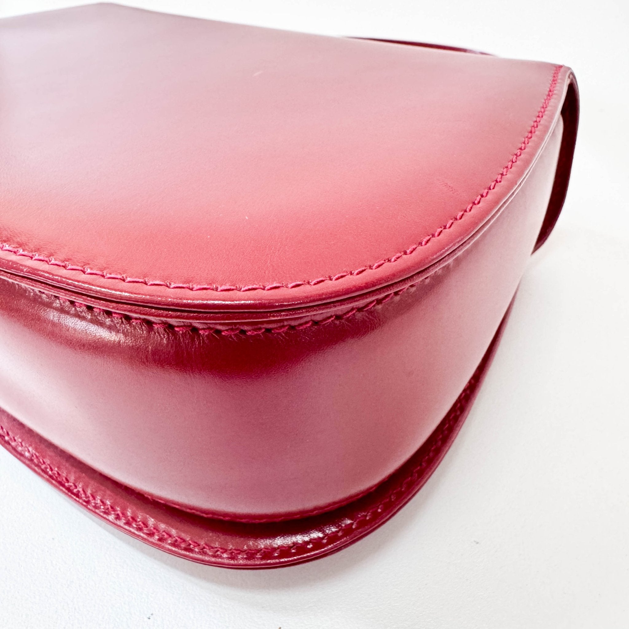 GUCCI Red Leather Lady Lock Handbag, in , Sold by HIVE PRELOVED - Handle Bags, ,