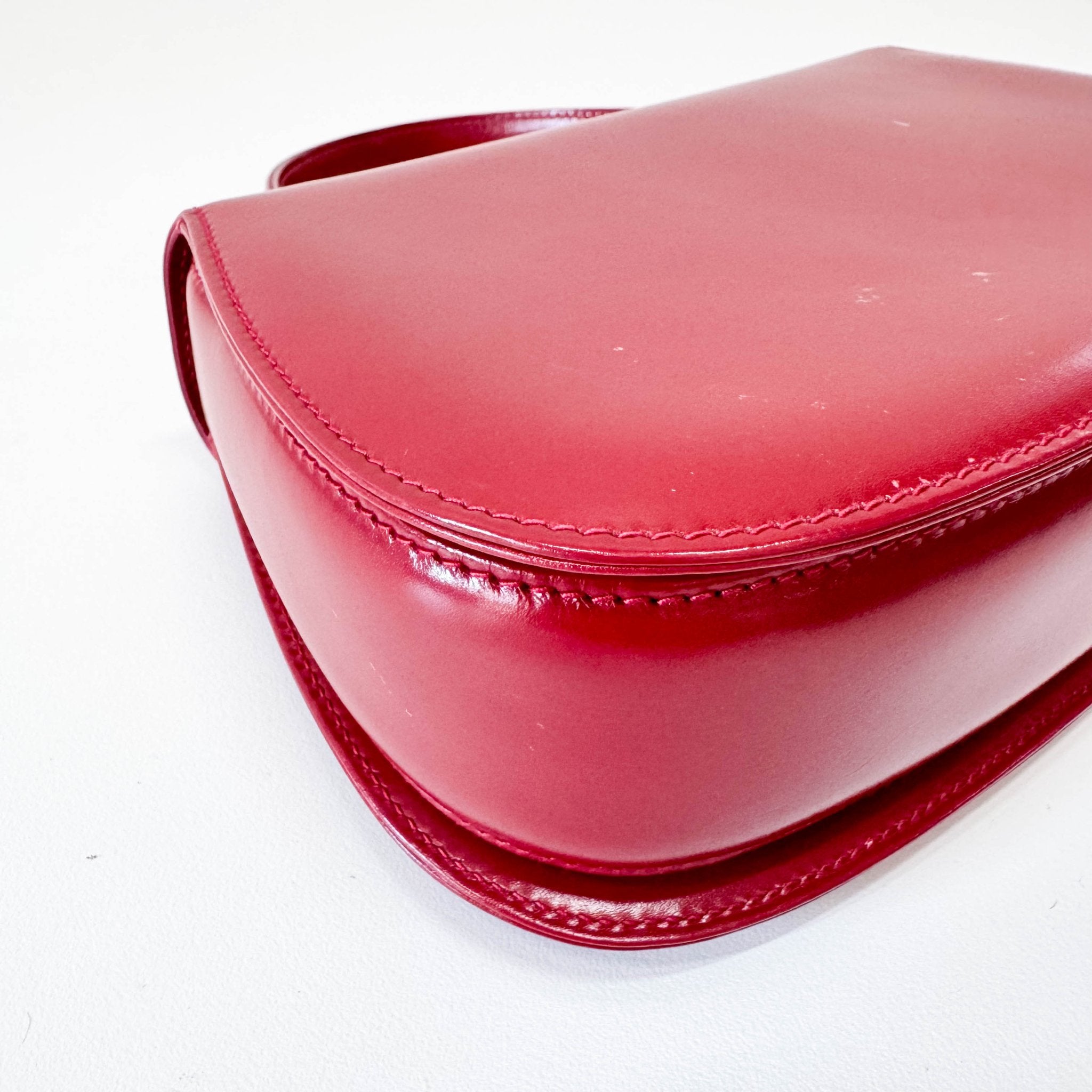 GUCCI Red Leather Lady Lock Handbag, in , Sold by HIVE PRELOVED - Handle Bags, ,