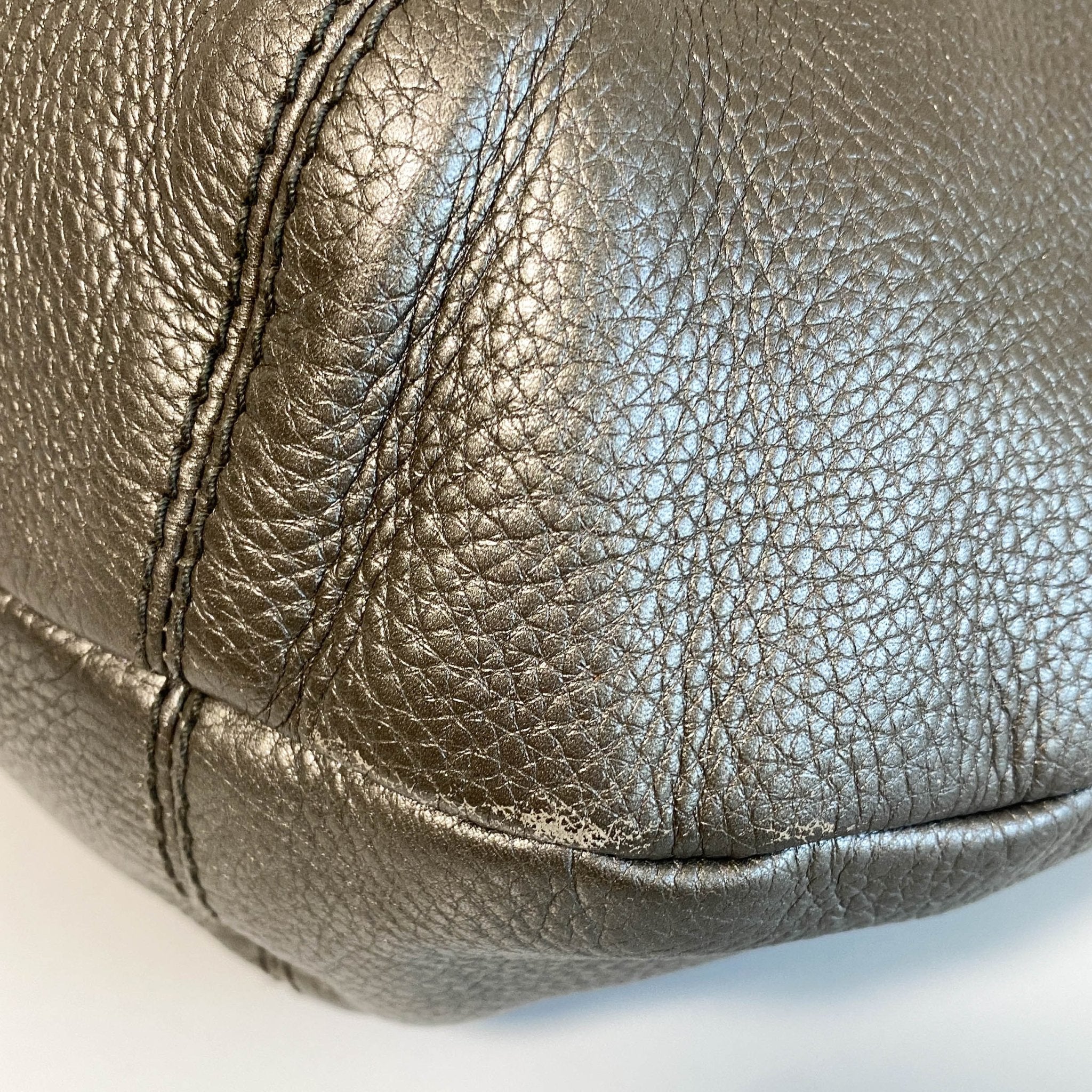 GUCCI Silver Leather Hobo Shoulder Bag, in , Sold by HIVE PRELOVED - Shoulder Bags, ,