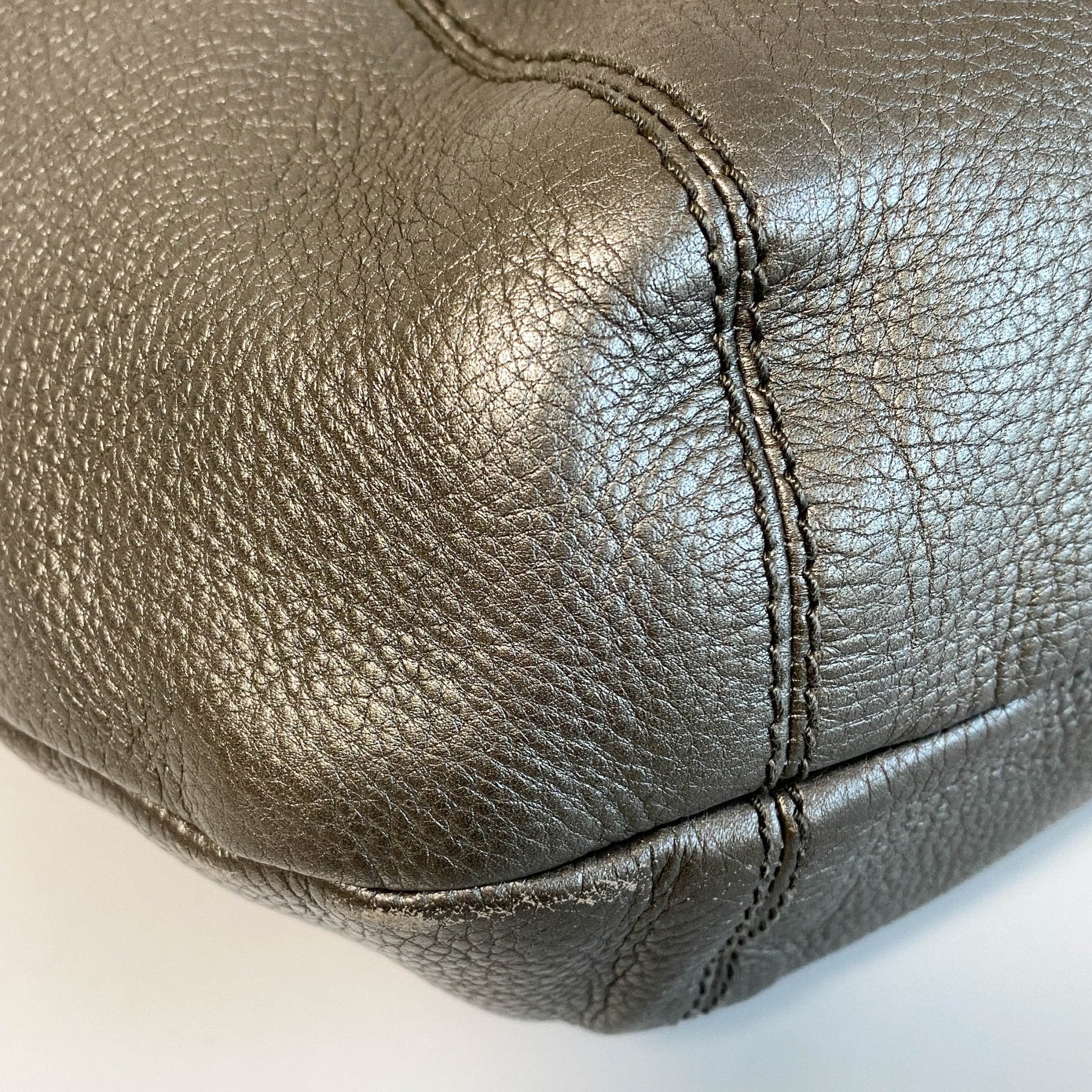 GUCCI Silver Leather Hobo Shoulder Bag, in , Sold by HIVE PRELOVED - Shoulder Bags, ,