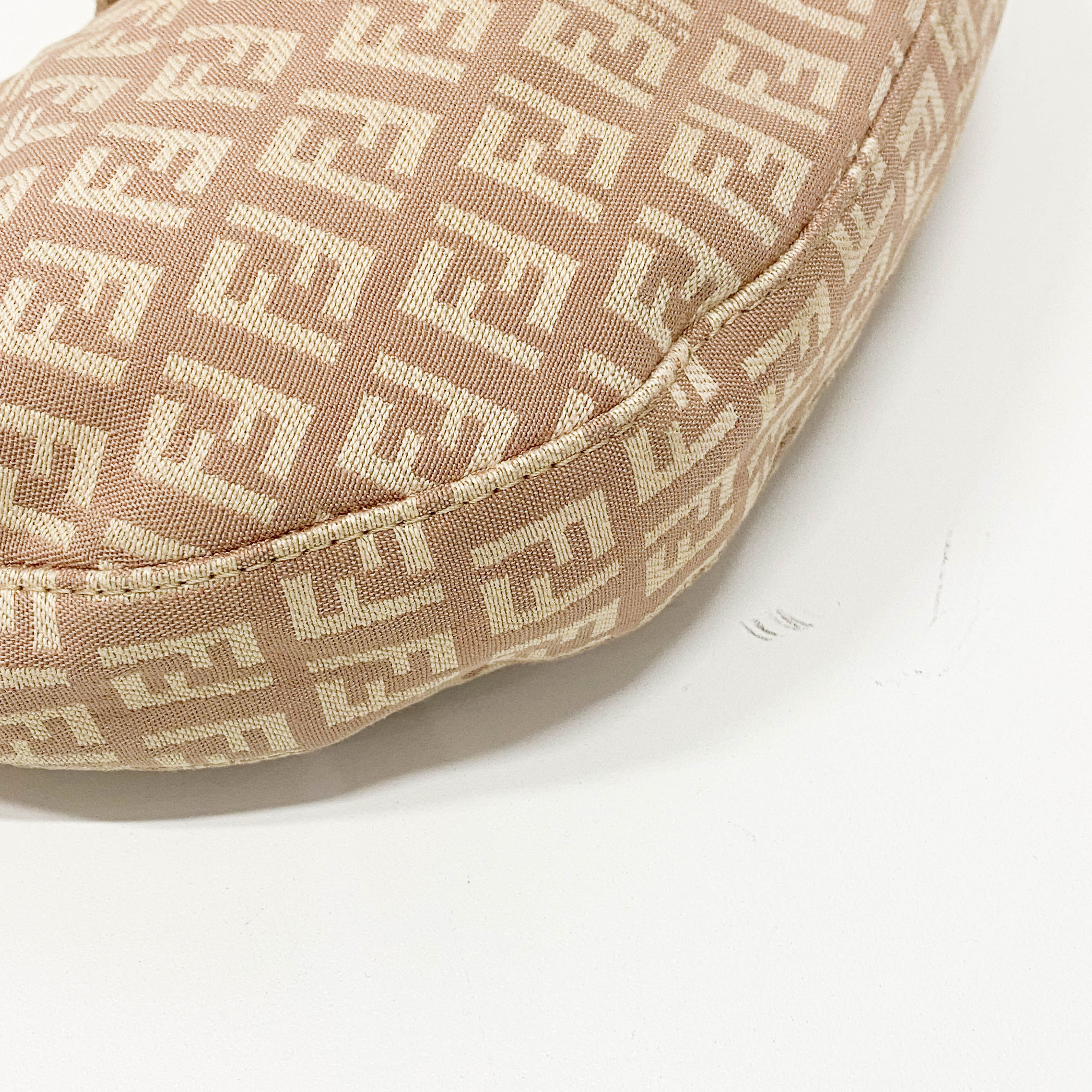 Zucchino Croissant Pink Canvas Shoulder Bag