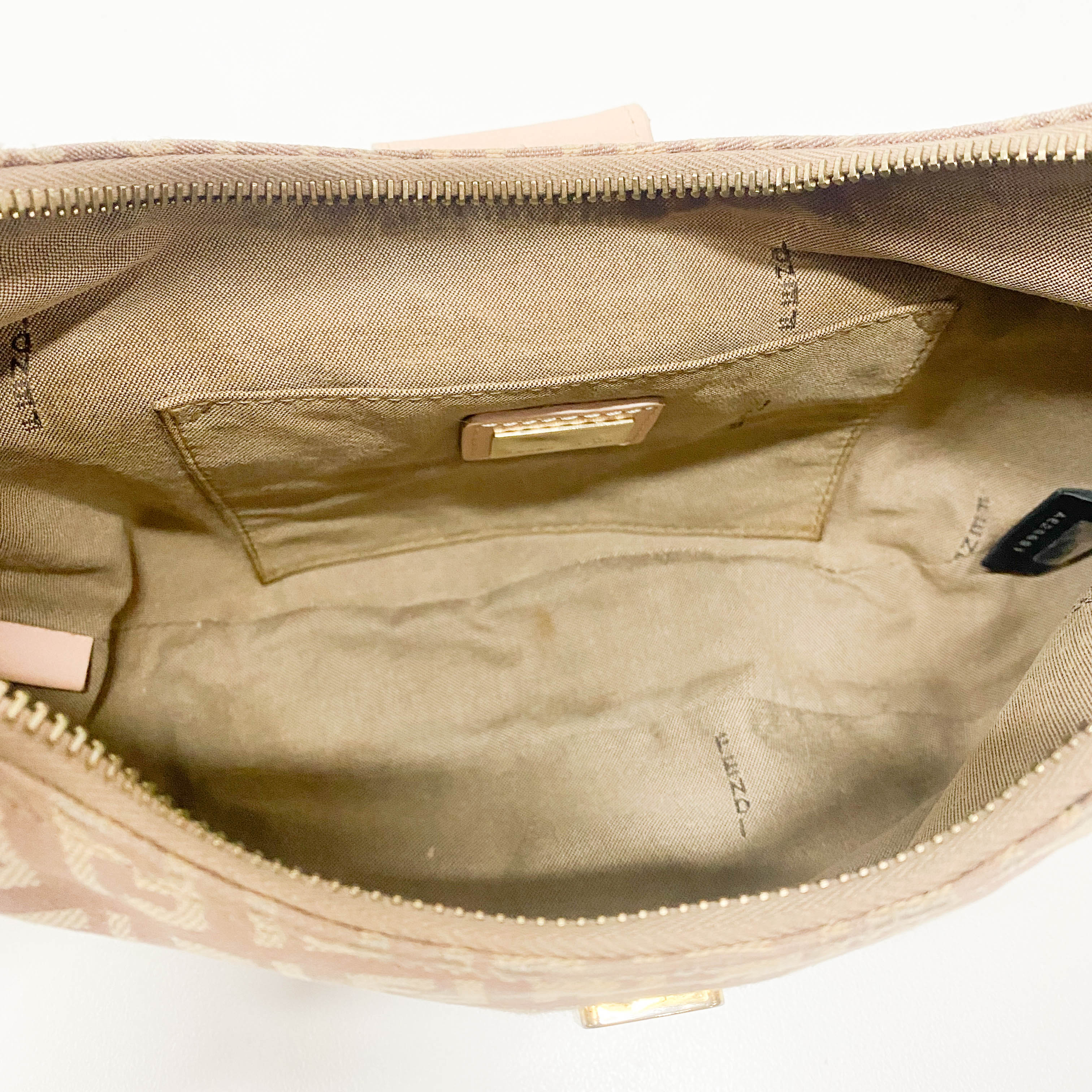 Zucchino Croissant Pink Canvas Shoulder Bag