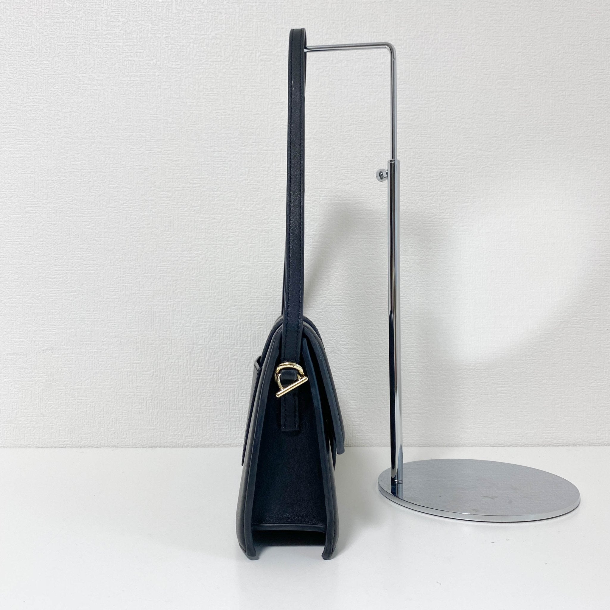 JACQUEMUS Black Leather Shoulder Bag, in , Sold by HIVE PRELOVED - Shoulder Bags, ,