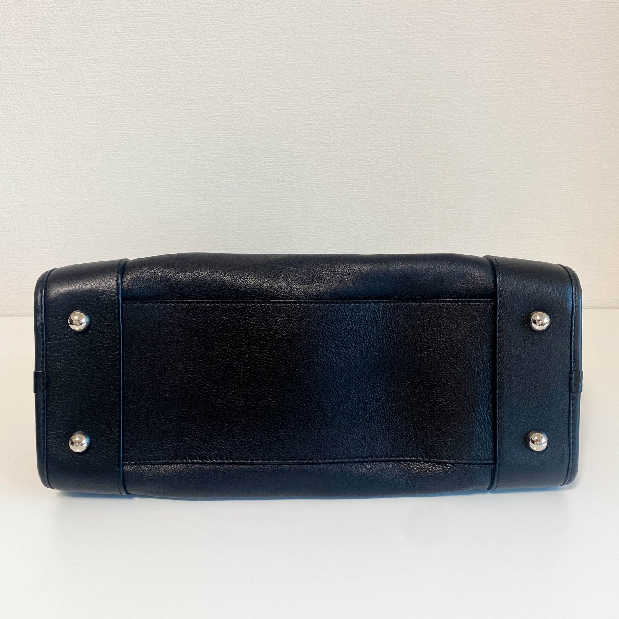 LOEWE Amazona 36 Black Calf Leather Top Handle Bag, in , Sold by HIVE PRELOVED - Handle Bags, ,