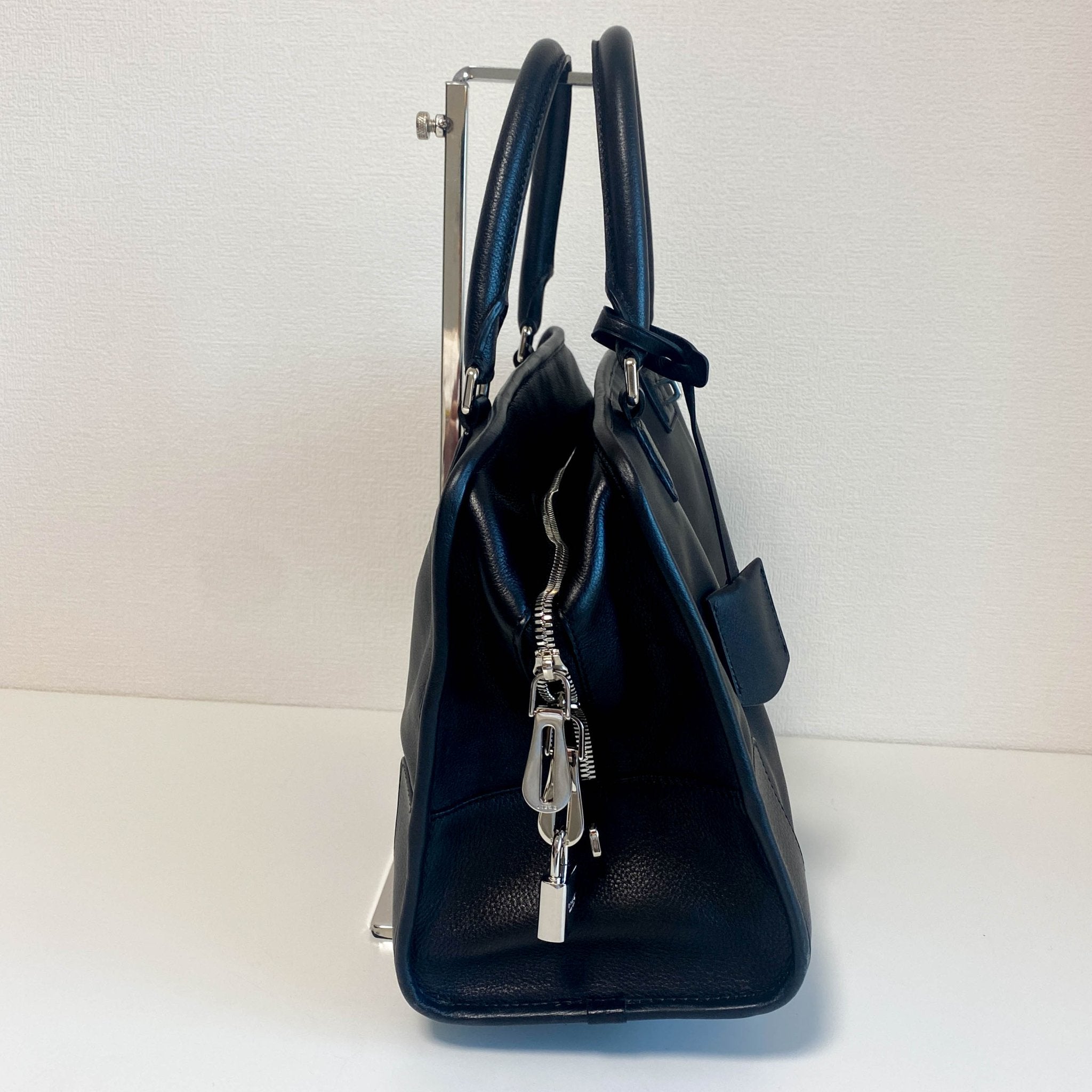 LOEWE Amazona 36 Black Calf Leather Top Handle Bag, in , Sold by HIVE PRELOVED - Handle Bags, ,