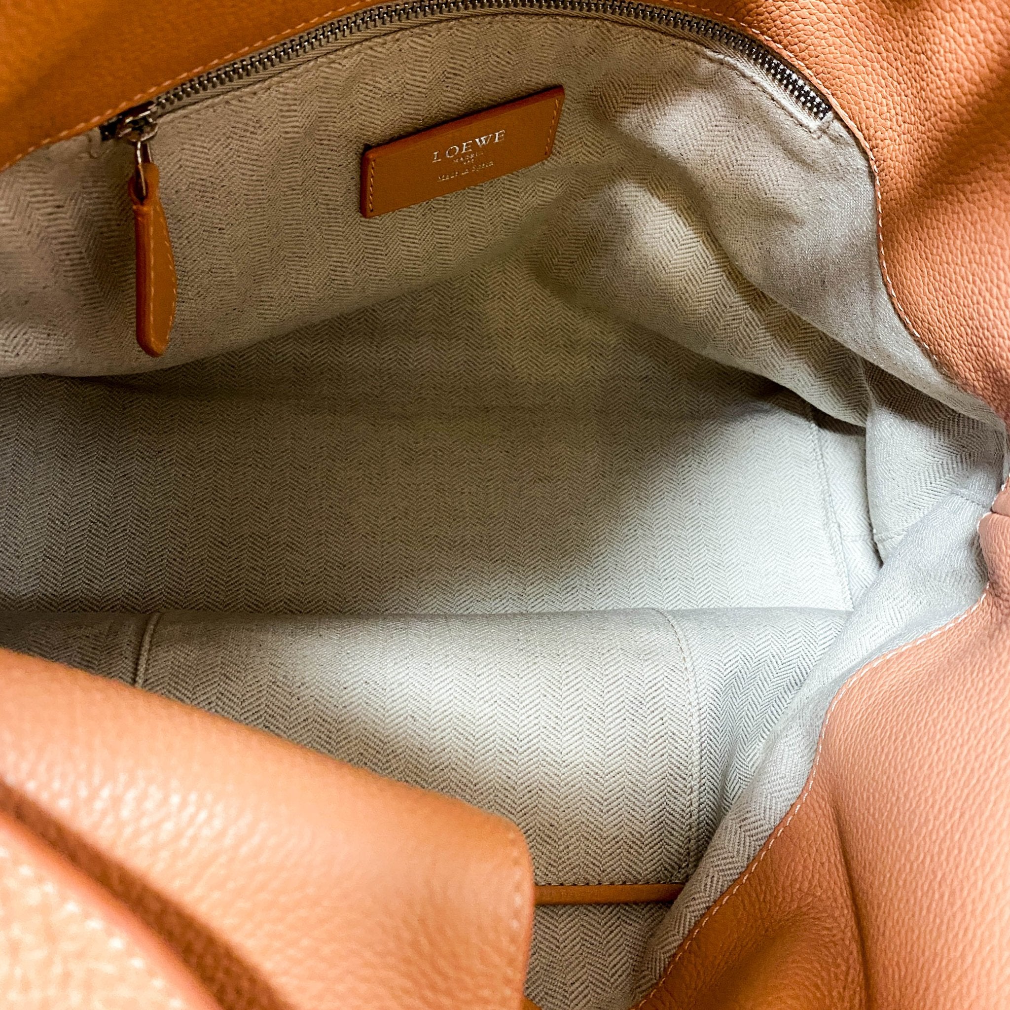 LOEWE Dunas Salmon Pink Leather Hand Bag, in , Sold by HIVE PRELOVED - Shoulder Bags, ,