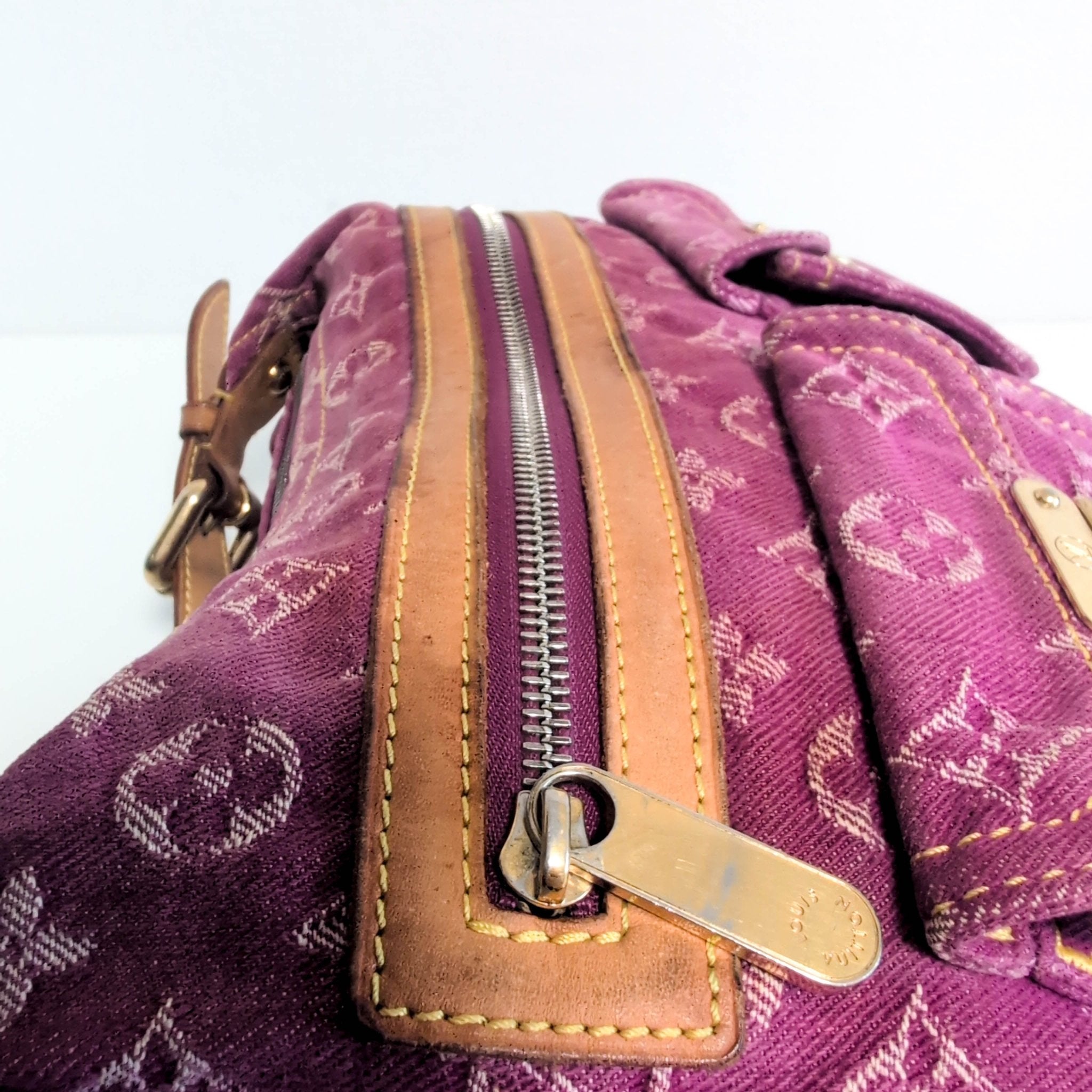 LOUIS VUITTON Baggy Pink Monogram Denim Shoulder Bag Fuchsia, in , Sold by HIVE PRELOVED - Crossbody bags, Shoulder Bags,
